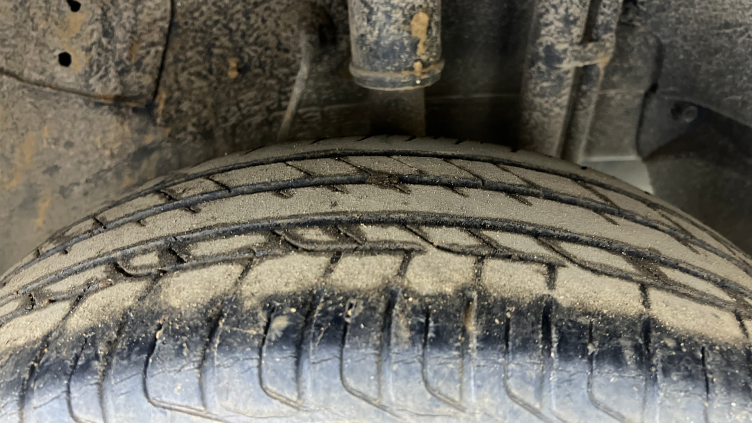 Used 2023 Tata Nexon XZ Plus (L) Petrol Manual tyres LEFT REAR TYRE TREAD VIEW