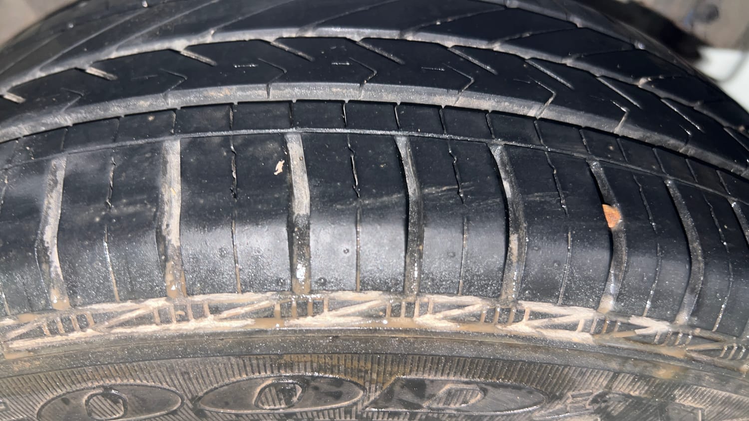 Used 2017 Hyundai Grand i10 Sportz 1.2 Kappa VTVT Petrol Manual tyres LEFT REAR TYRE TREAD VIEW