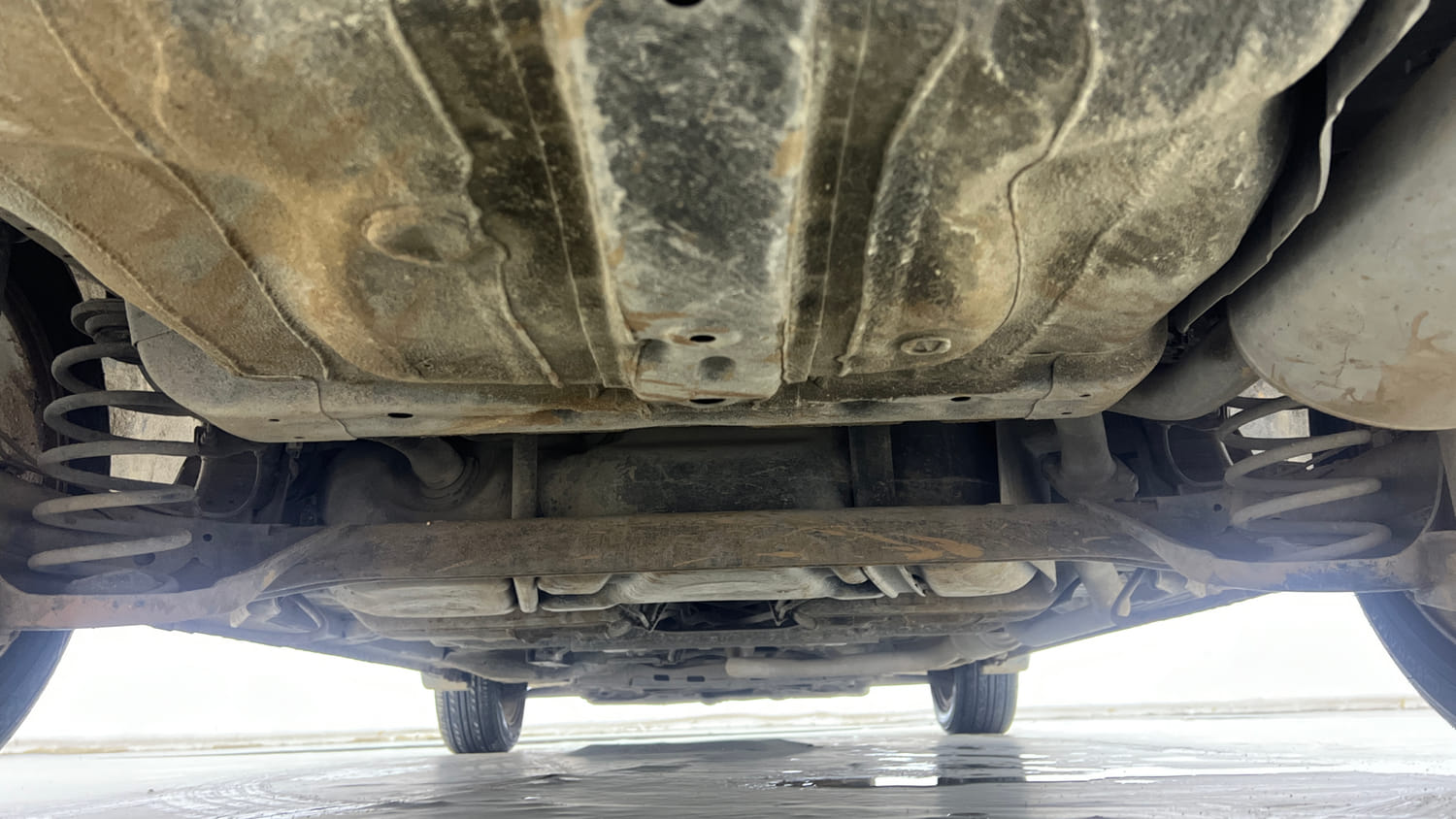 Used 2014 Honda City SV Diesel Diesel Manual extra REAR UNDERBODY VIEW (TAKEN FROM REAR)