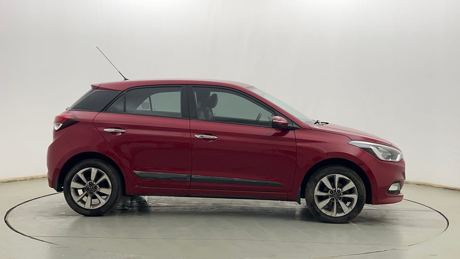 Used 2014 Hyundai Elite i20 Asta 1.2 Petrol Manual exterior RIGHT SIDE VIEW