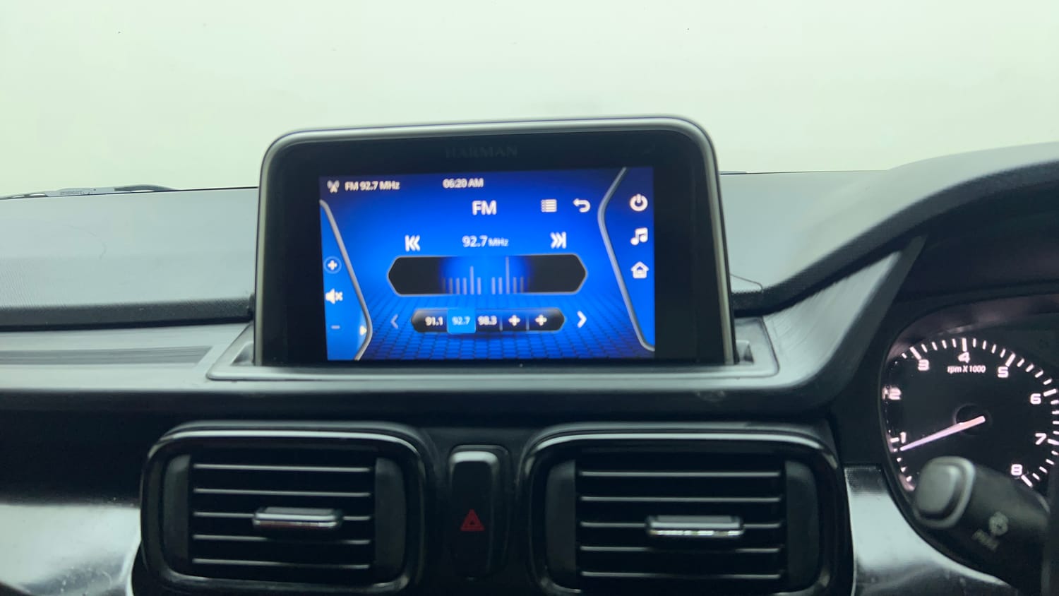 Used 2023 Tata Punch Adventure RHYTHM PACK MT Petrol + CNG (Outside Fitted) Cng Manual top_features Touch screen infotainment system