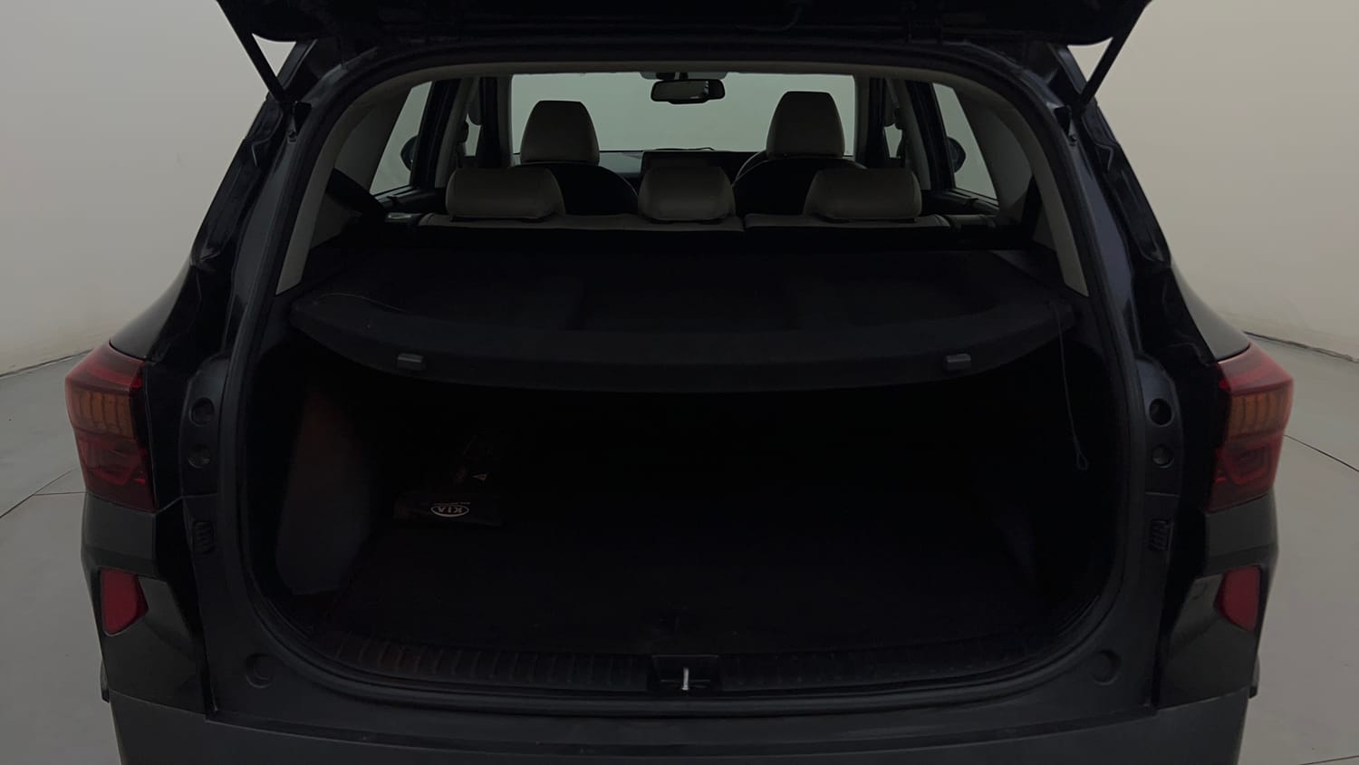 Used 2019 kia Seltos GTX Plus DCT 1.4 Petrol Automatic interior DICKY INSIDE VIEW