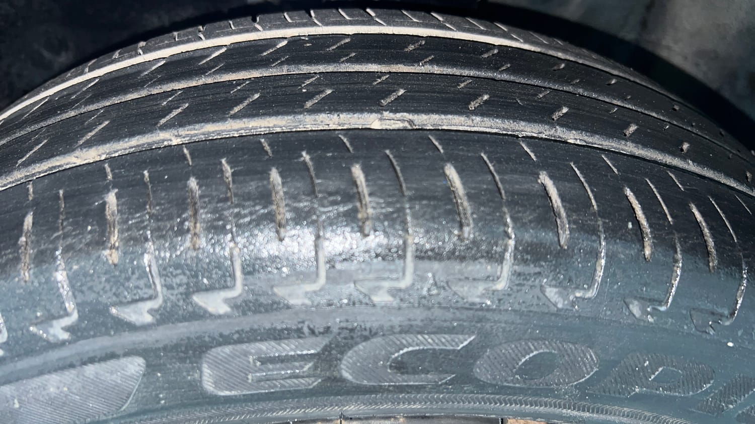 Used 2019 Maruti Suzuki Ignis Delta 1.2 MT Petrol Manual tyres LEFT FRONT TYRE TREAD VIEW