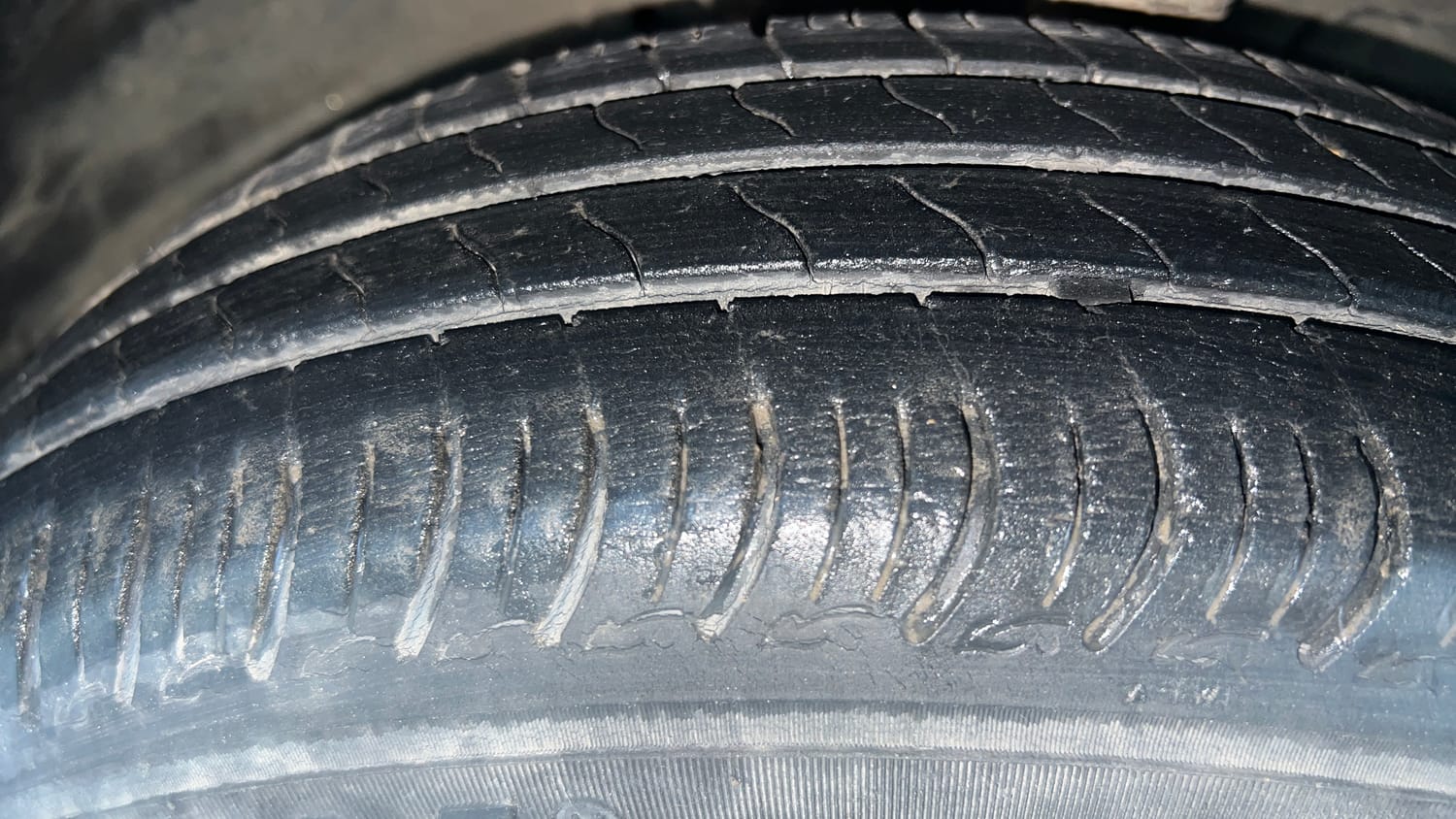 Used 2019 Maruti Suzuki S-Presso VXi Plus AMT Petrol Automatic tyres RIGHT FRONT TYRE TREAD VIEW