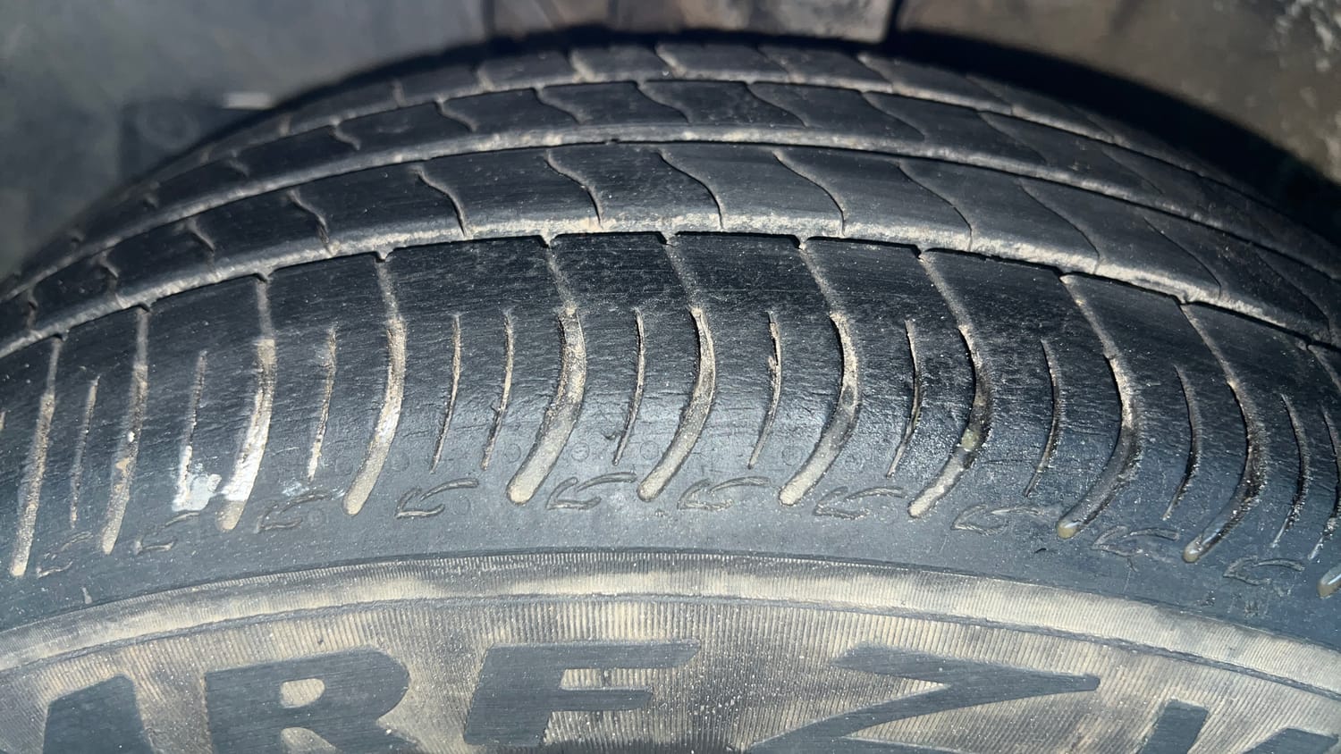 Used 2024 Maruti Suzuki Wagon R VXI 1.0 CNG Cng Manual tyres LEFT FRONT TYRE TREAD VIEW
