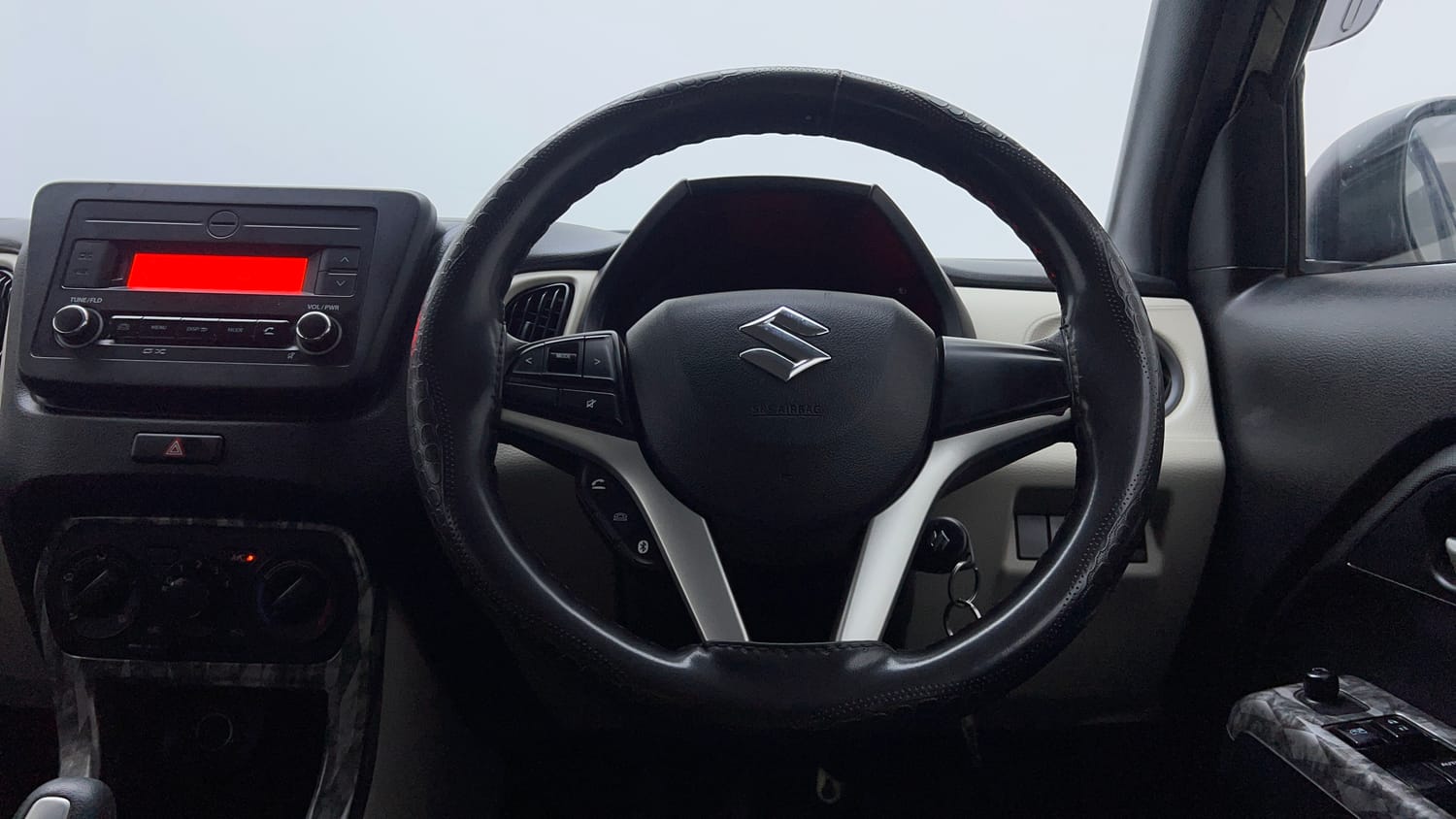 Used 2020 Maruti Suzuki Wagon R 1.0 VXi (O) 1.0 AMT Petrol Automatic interior STEERING VIEW