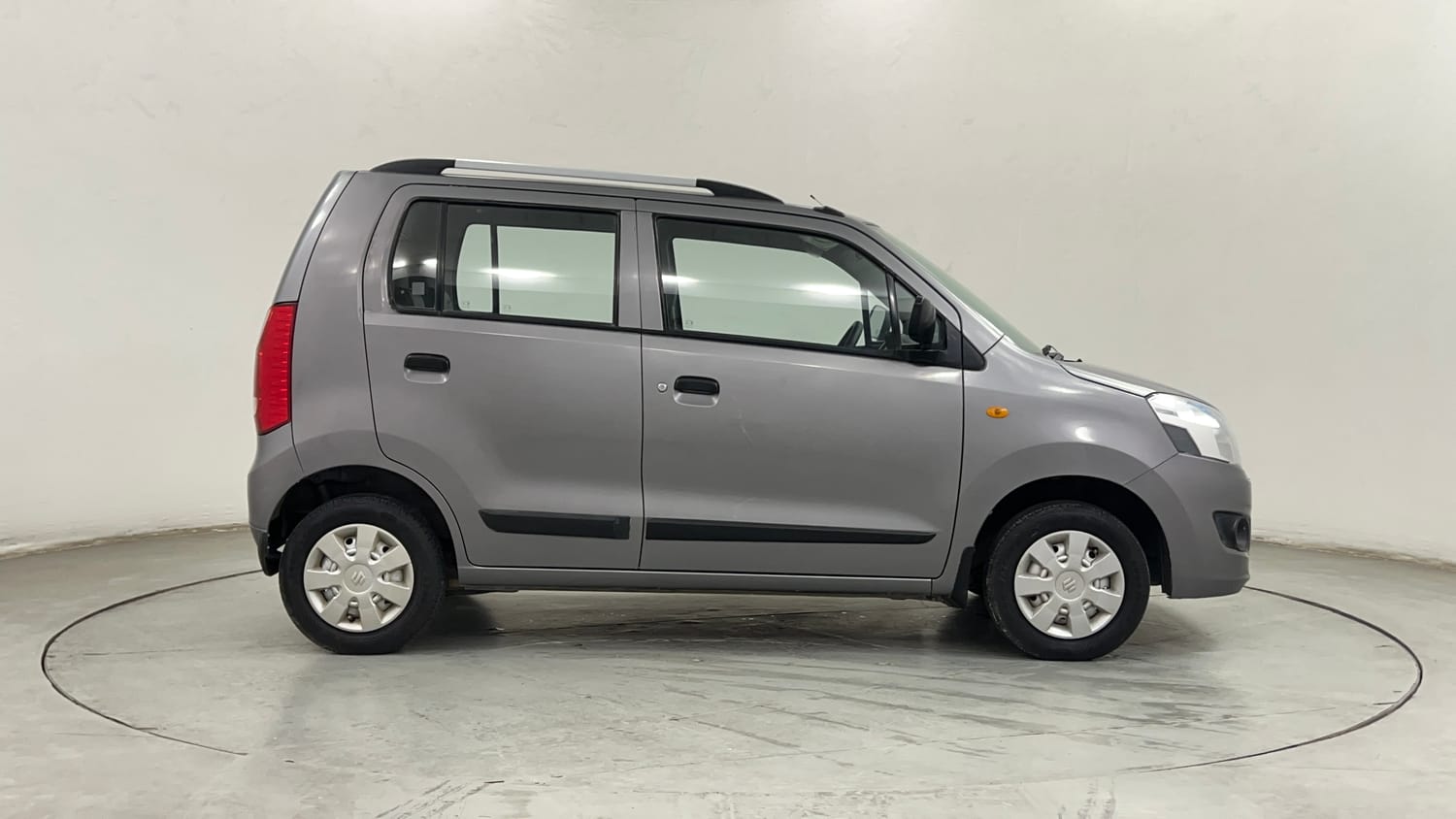 Used 2014 Maruti Suzuki Wagon R LXI CNG Cng Manual exterior RIGHT SIDE VIEW