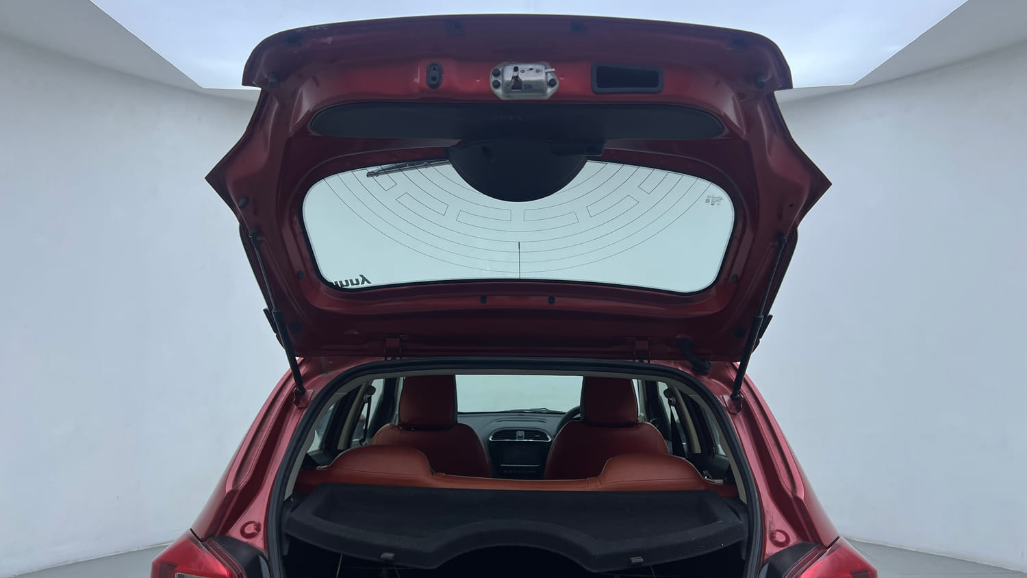Used 2019 Tata Tiago XZ+ Petrol+cng(outside fitted) Cng Manual interior DICKY DOOR OPEN VIEW
