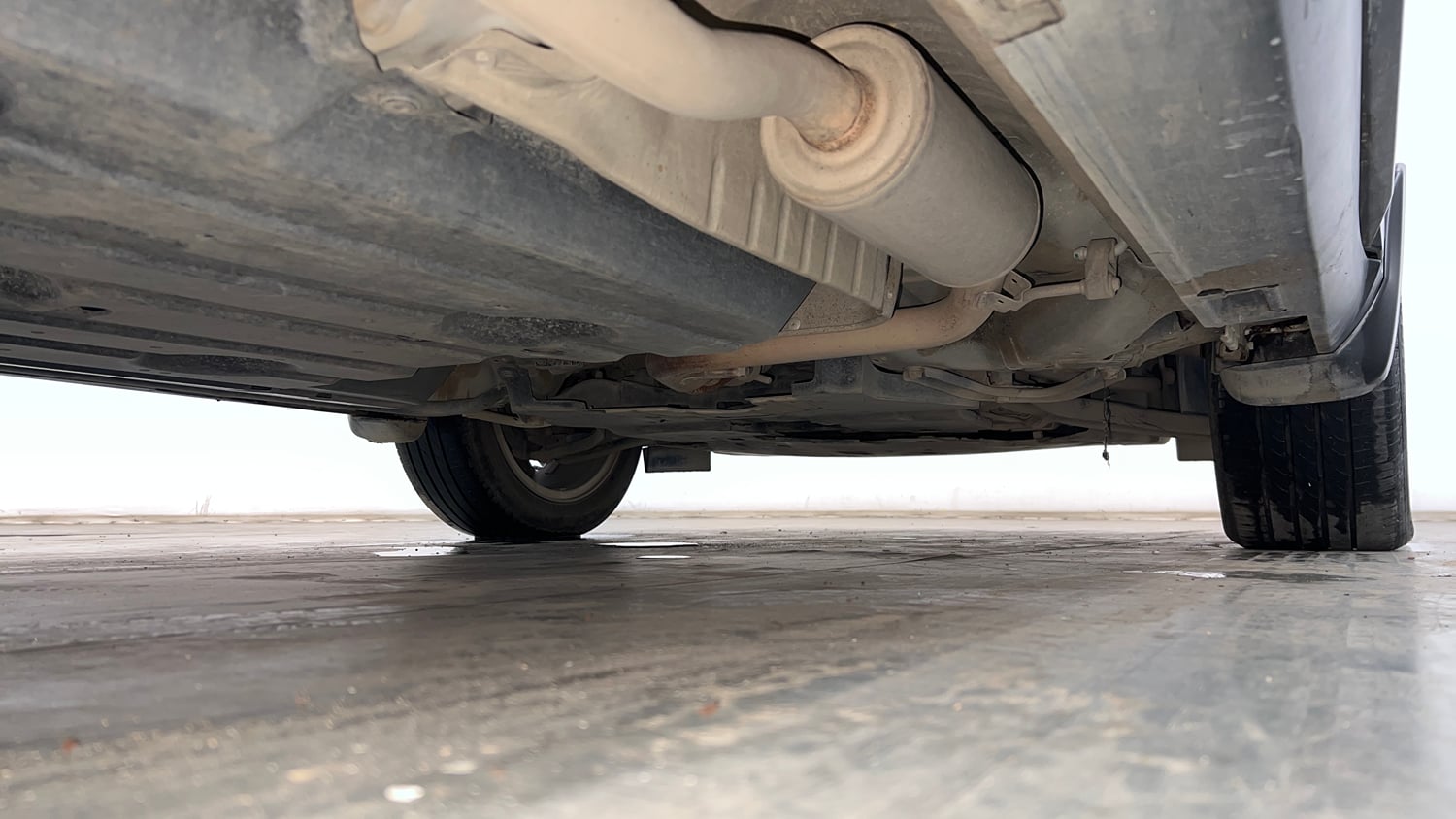Used 2023 Honda Elevate VX MT Petrol Manual extra REAR RIGHT UNDERBODY VIEW