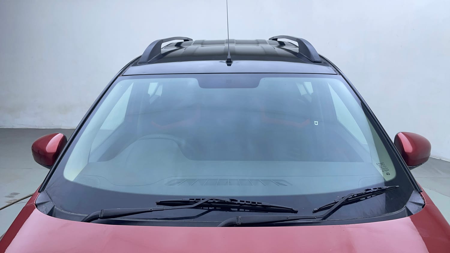 Used 2020 Renault Triber RXZ Petrol Manual exterior FRONT WINDSHIELD VIEW