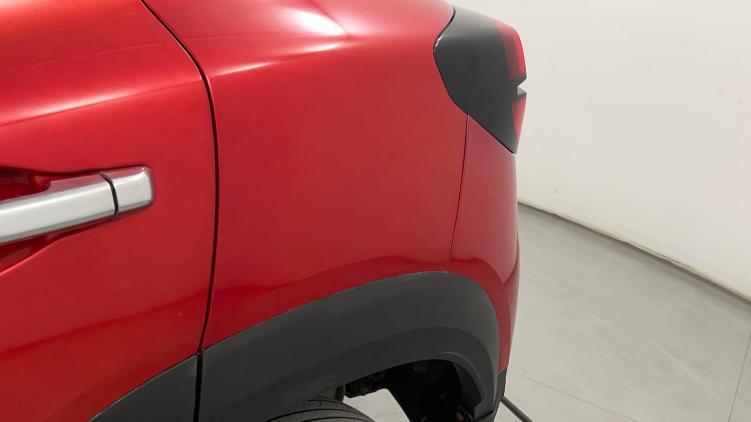 Used 2022 Renault Kiger RXT (O) MT Dual Tone Petrol Manual dents MINOR SCRATCH