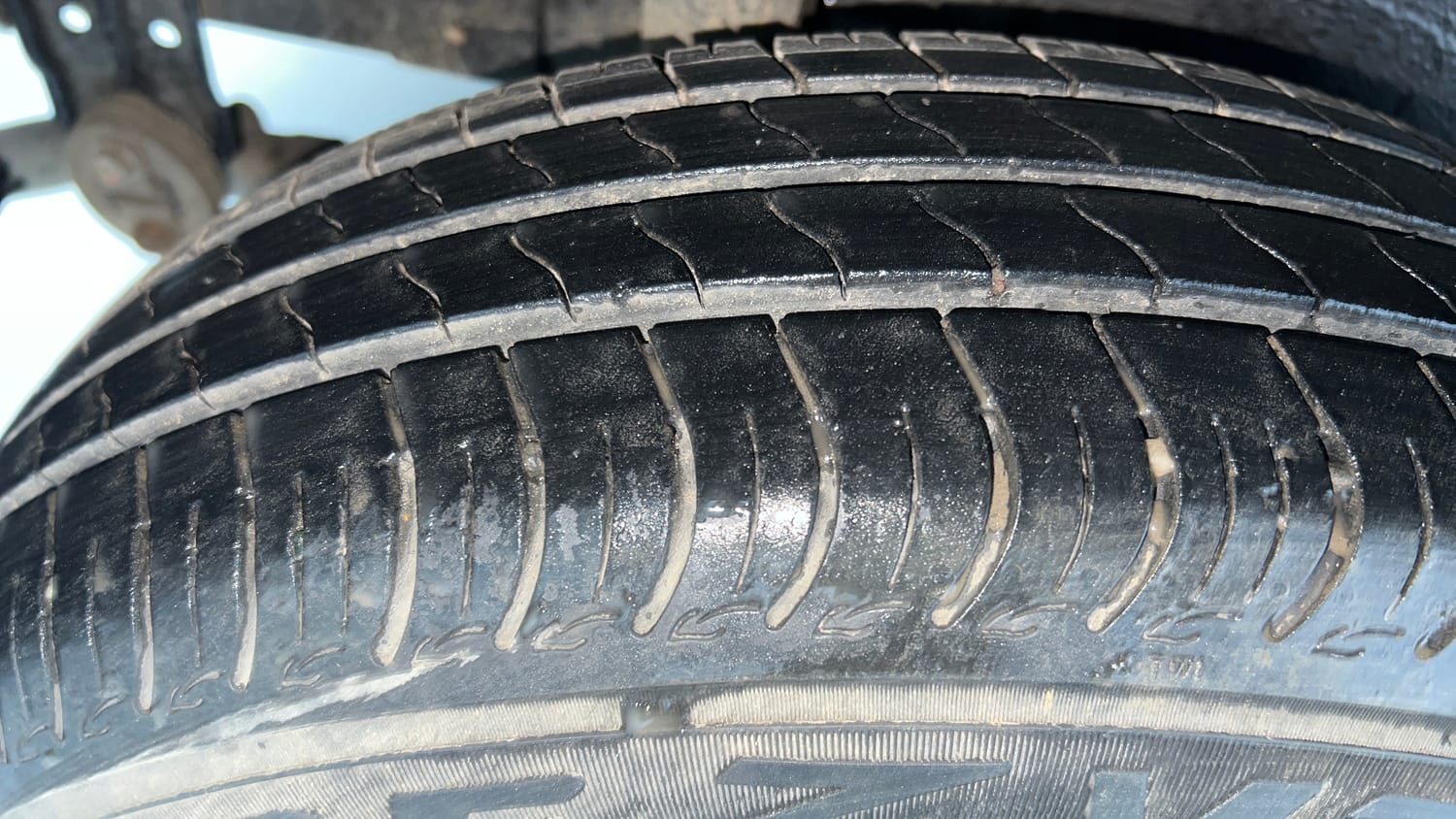 Used 2019 Maruti Suzuki S-Presso VXi Plus AMT Petrol Automatic tyres RIGHT REAR TYRE TREAD VIEW