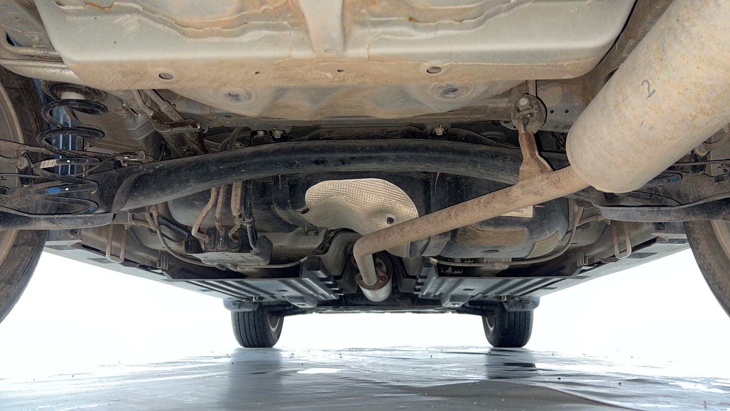 Used 2023 Maruti Suzuki Grand Vitara Zeta Smart Hybrid Petrol Manual extra REAR UNDERBODY VIEW (TAKEN FROM REAR)