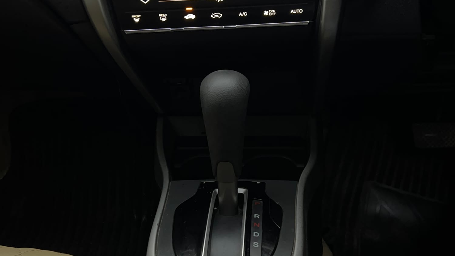 Used 2019 Honda City V CVT Petrol Petrol Automatic interior GEAR  KNOB VIEW