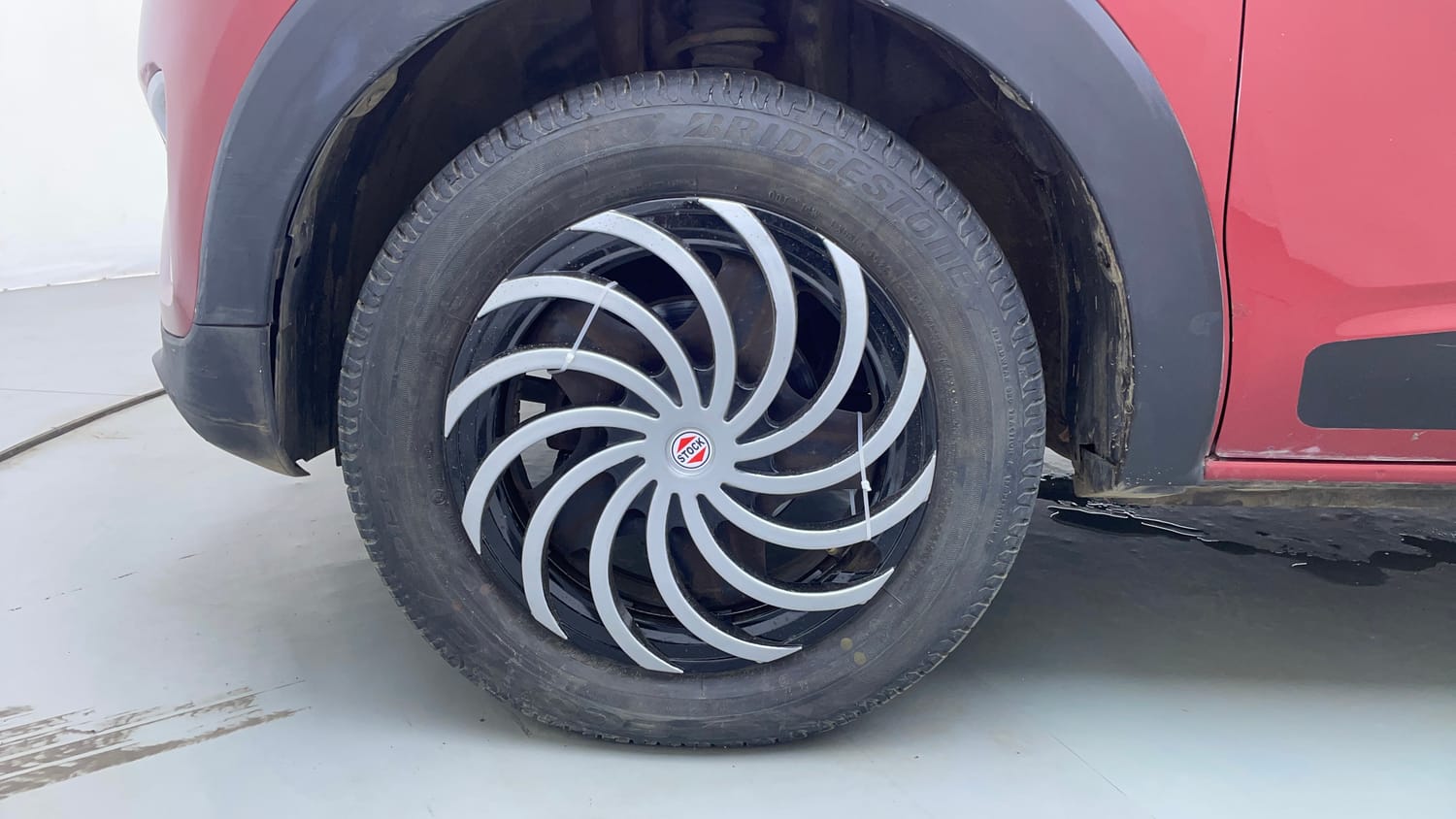 Used 2020 Renault Triber RXZ Petrol Manual tyres LEFT FRONT TYRE RIM VIEW