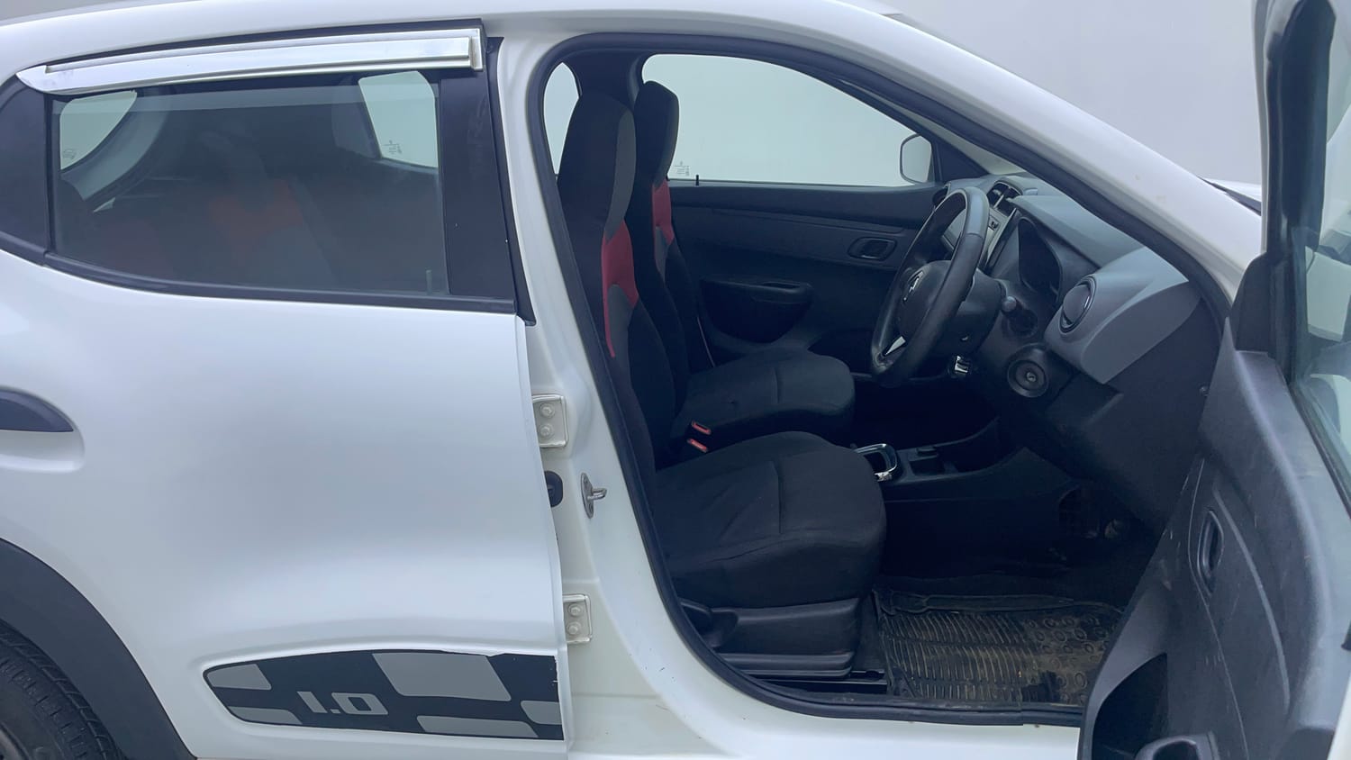 Used 2018 Renault Kwid 1.0 RXT AMT Opt Petrol Automatic interior RIGHT SIDE FRONT DOOR CABIN VIEW