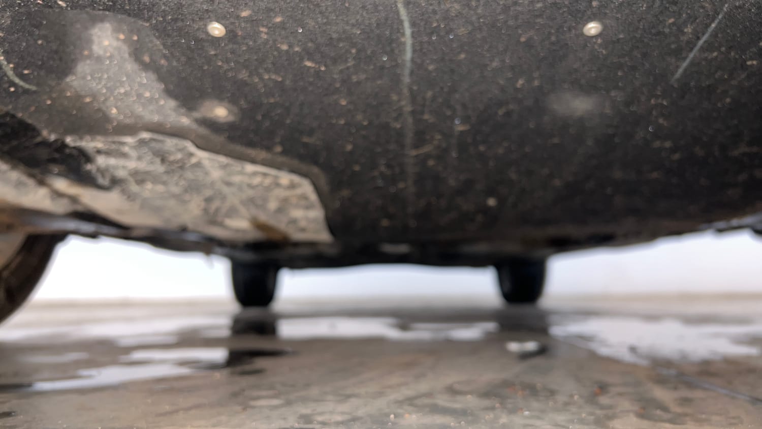Used 2024 Toyota Glanza V AMT Petrol Automatic extra FRONT LEFT UNDERBODY VIEW