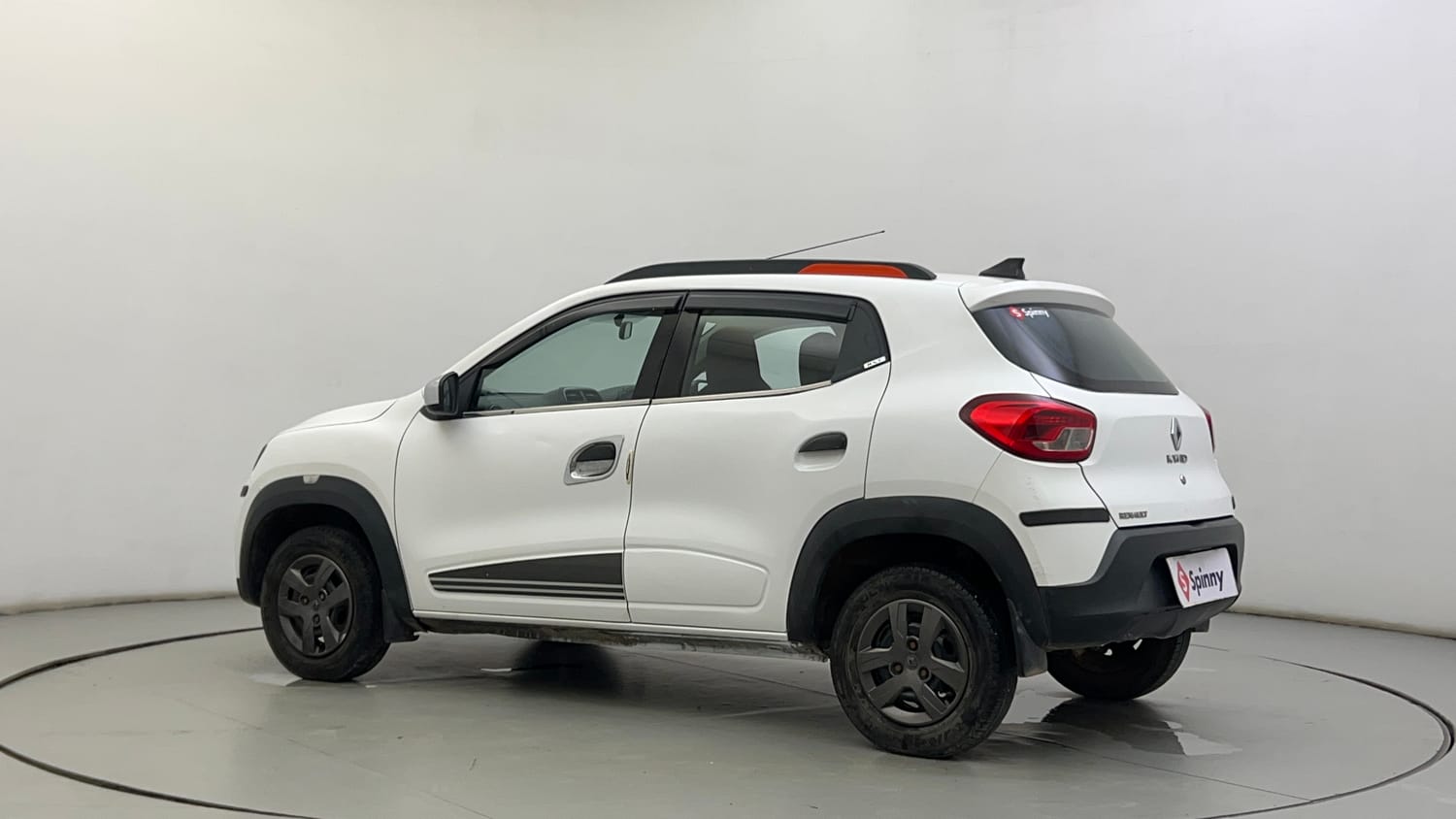 Used 2018 Renault Kwid RXT (O) 1.0 SCE Edition Petrol Manual exterior LEFT REAR CORNER VIEW
