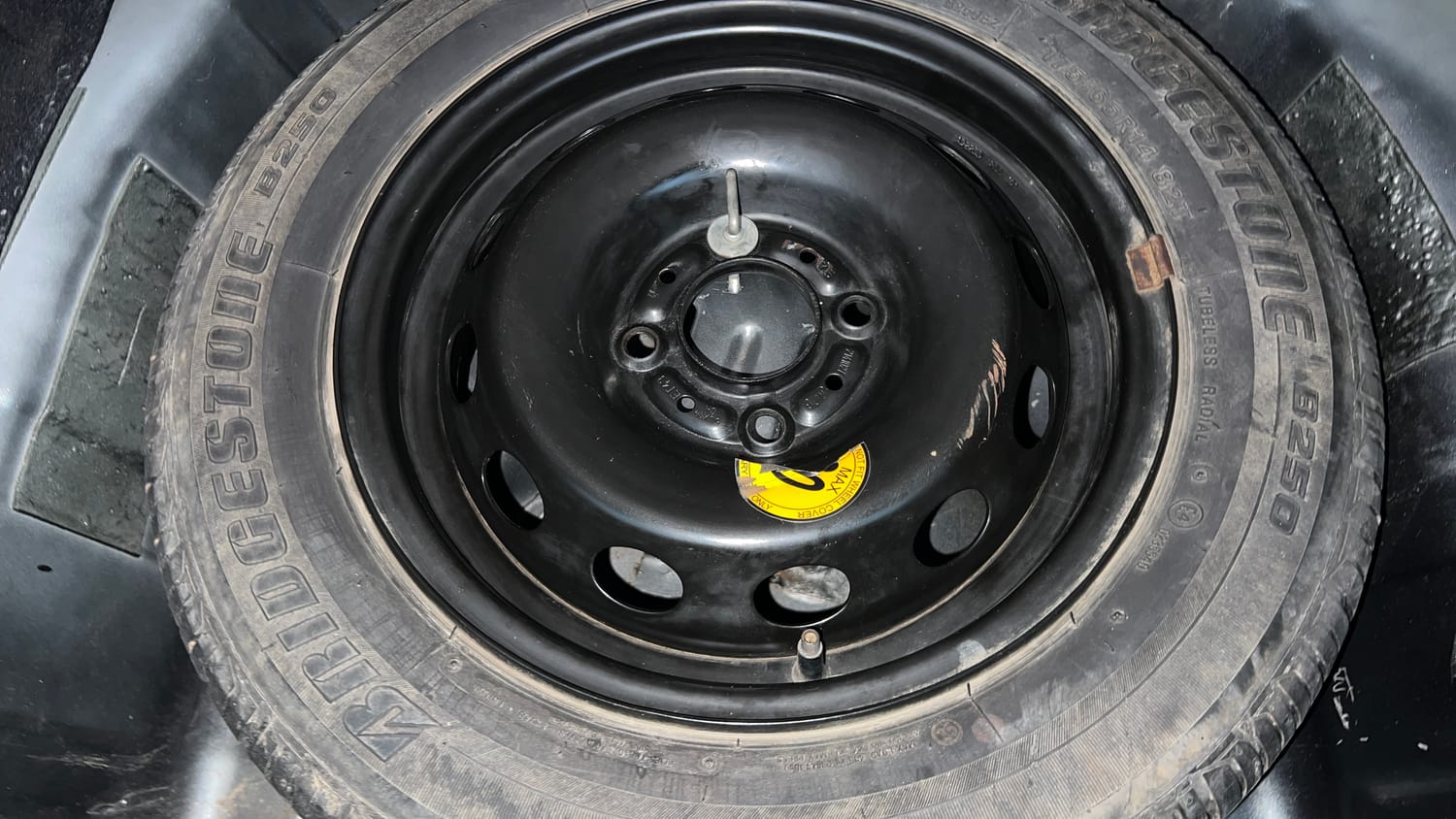 Used 2020 Tata Tiago XZ Plus Petrol Manual tyres SPARE TYRE VIEW