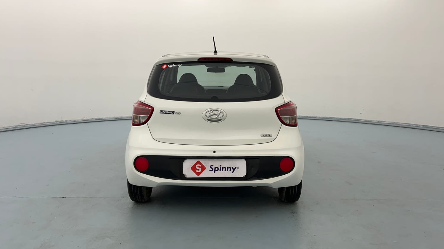 Used 2017 Hyundai Grand i10 Magna U2 1.2 CRDi Diesel Manual exterior BACK VIEW