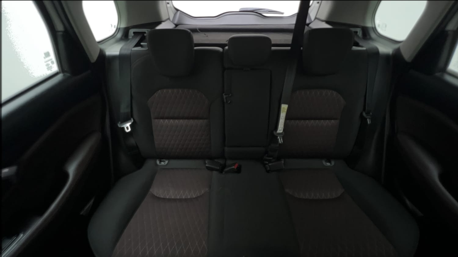 Used 2023 Maruti Suzuki Grand Vitara Zeta Smart Hybrid Petrol Manual interior REAR SEAT CONDITION VIEW