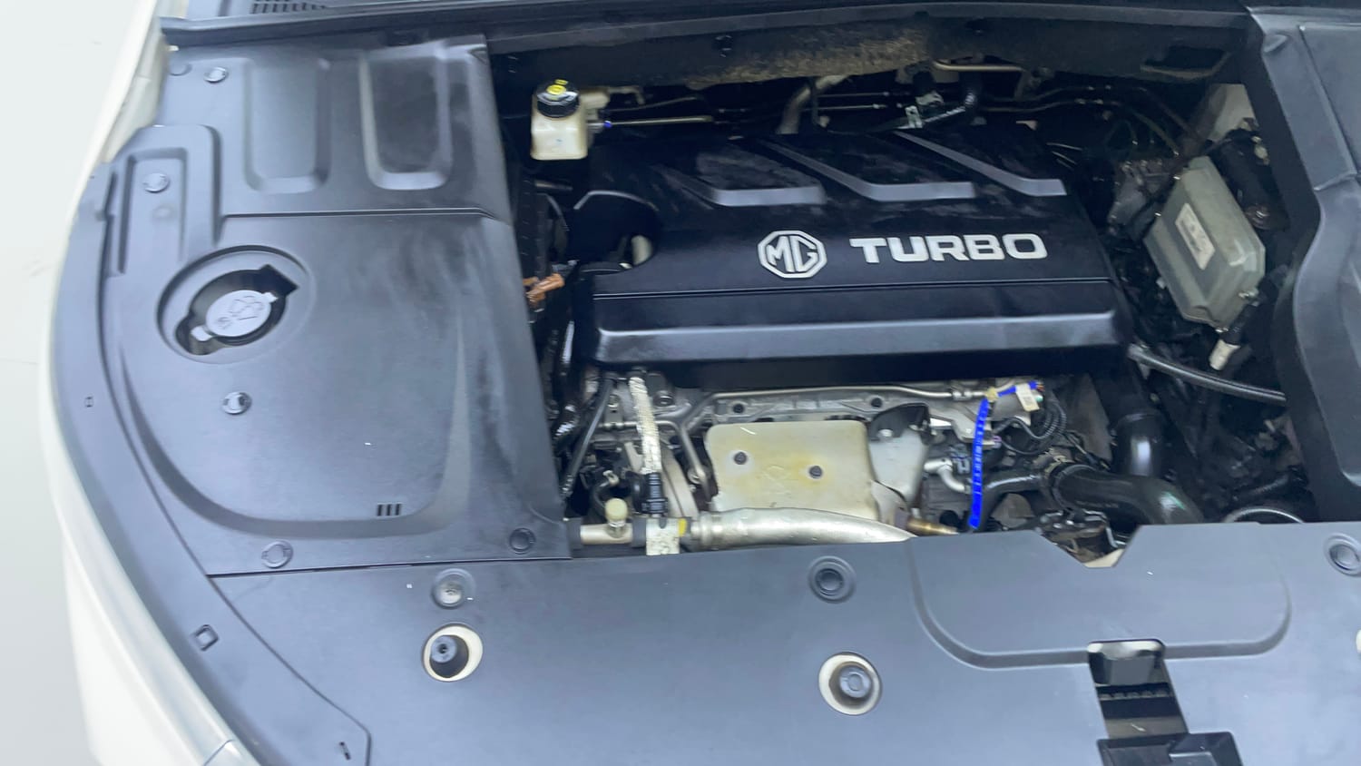 Used 2022 MG Motors Hector Sharp 1.5 Petrol CVT Petrol Automatic engine ENGINE RIGHT SIDE VIEW