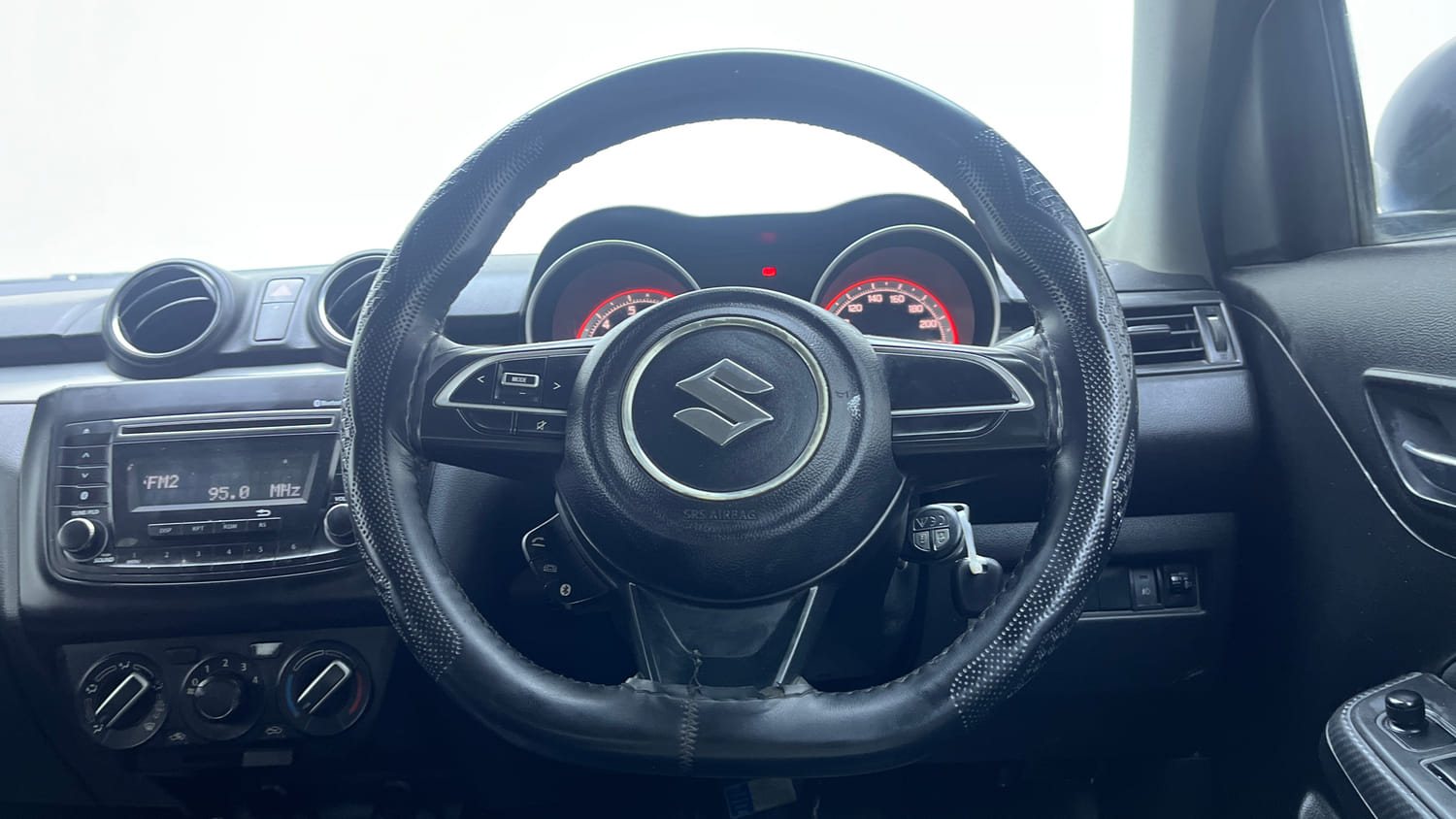 Used 2018 Maruti Suzuki Swift VXi AMT Petrol Automatic interior STEERING VIEW