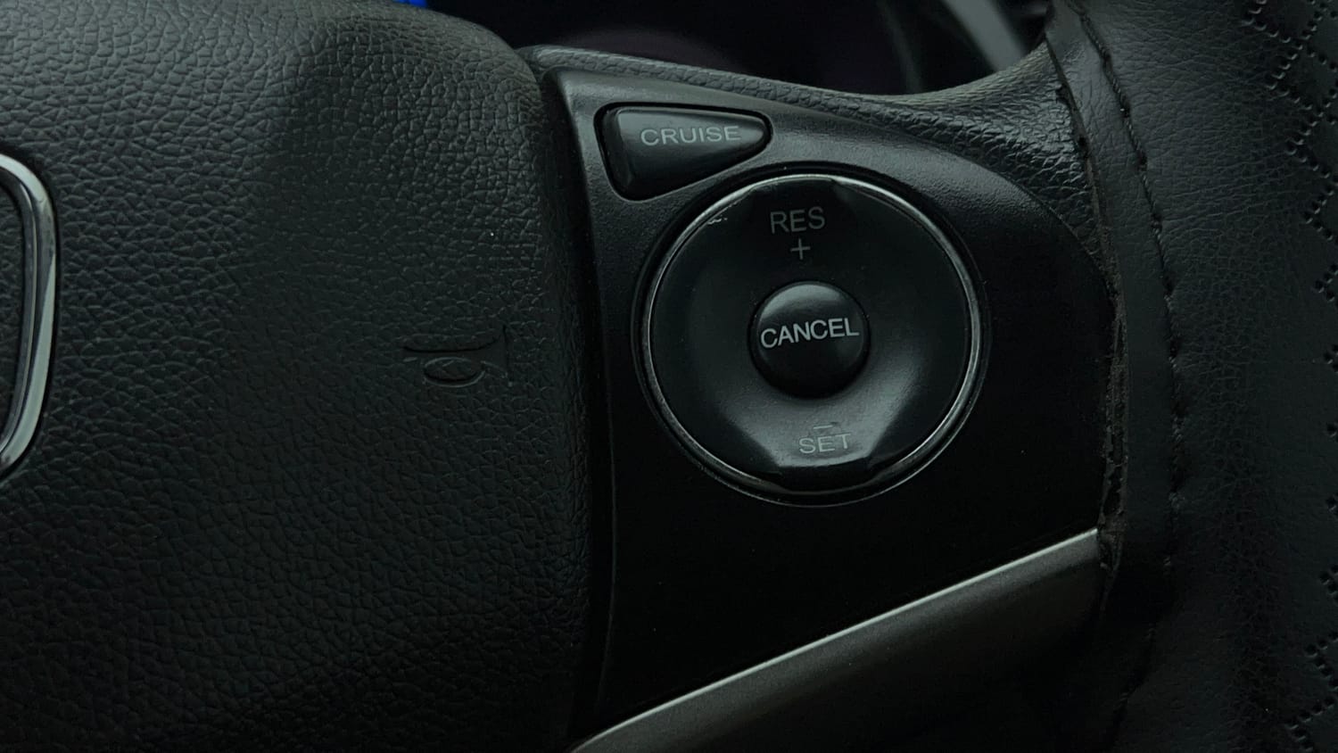 Used 2019 Honda City V Petrol Petrol Manual top_features Cruise control