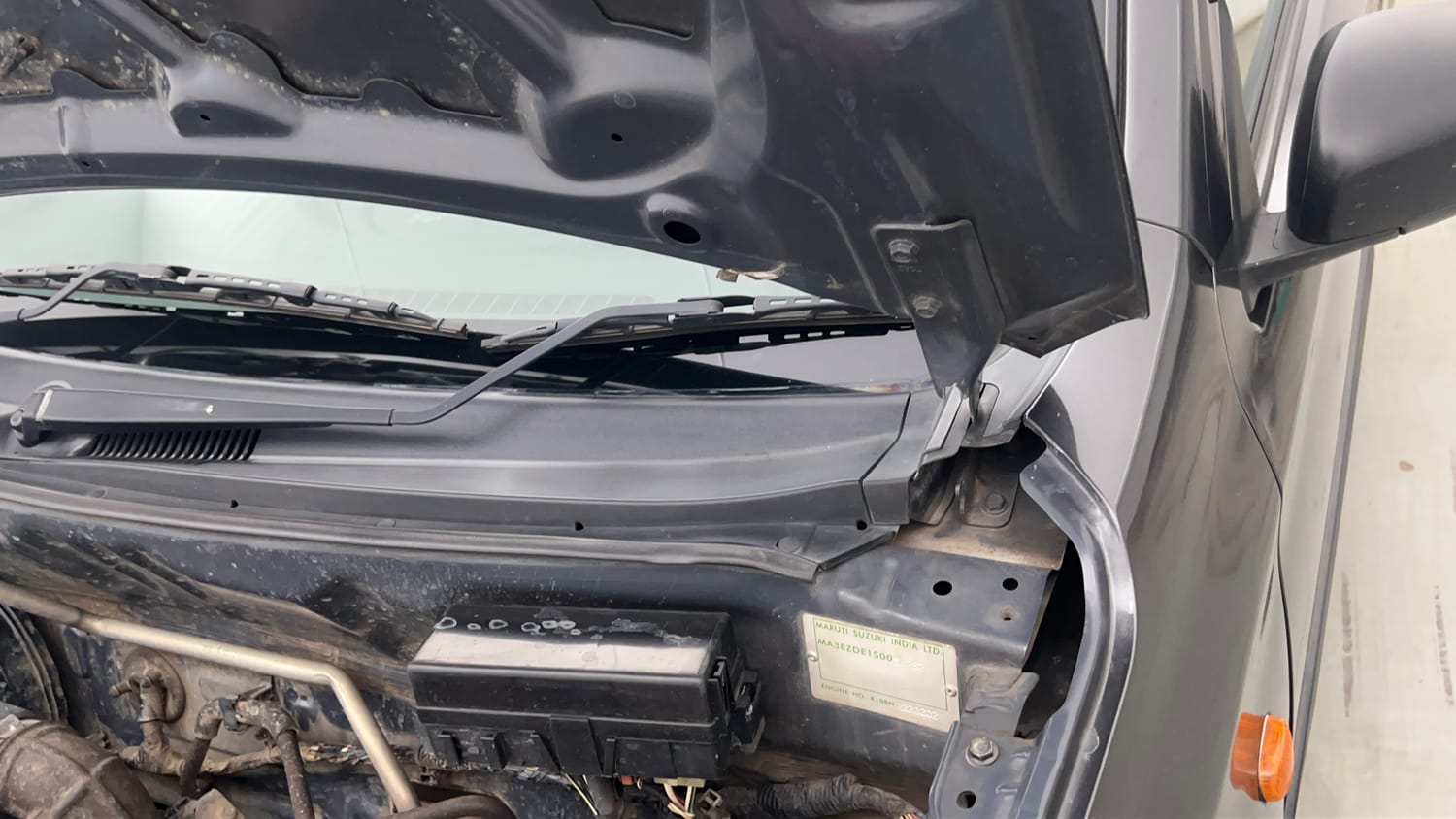 Used 2019 Maruti Suzuki Alto K10 VXi Petrol Manual engine ENGINE LEFT SIDE HINGE & APRON VIEW