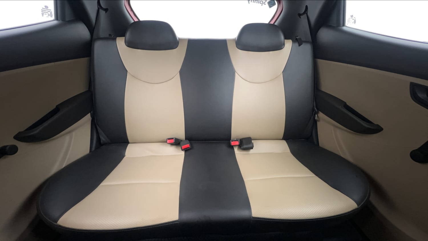 Used 2016 Hyundai Eon Era + AirBag Petrol Manual interior REAR SEAT CONDITION VIEW