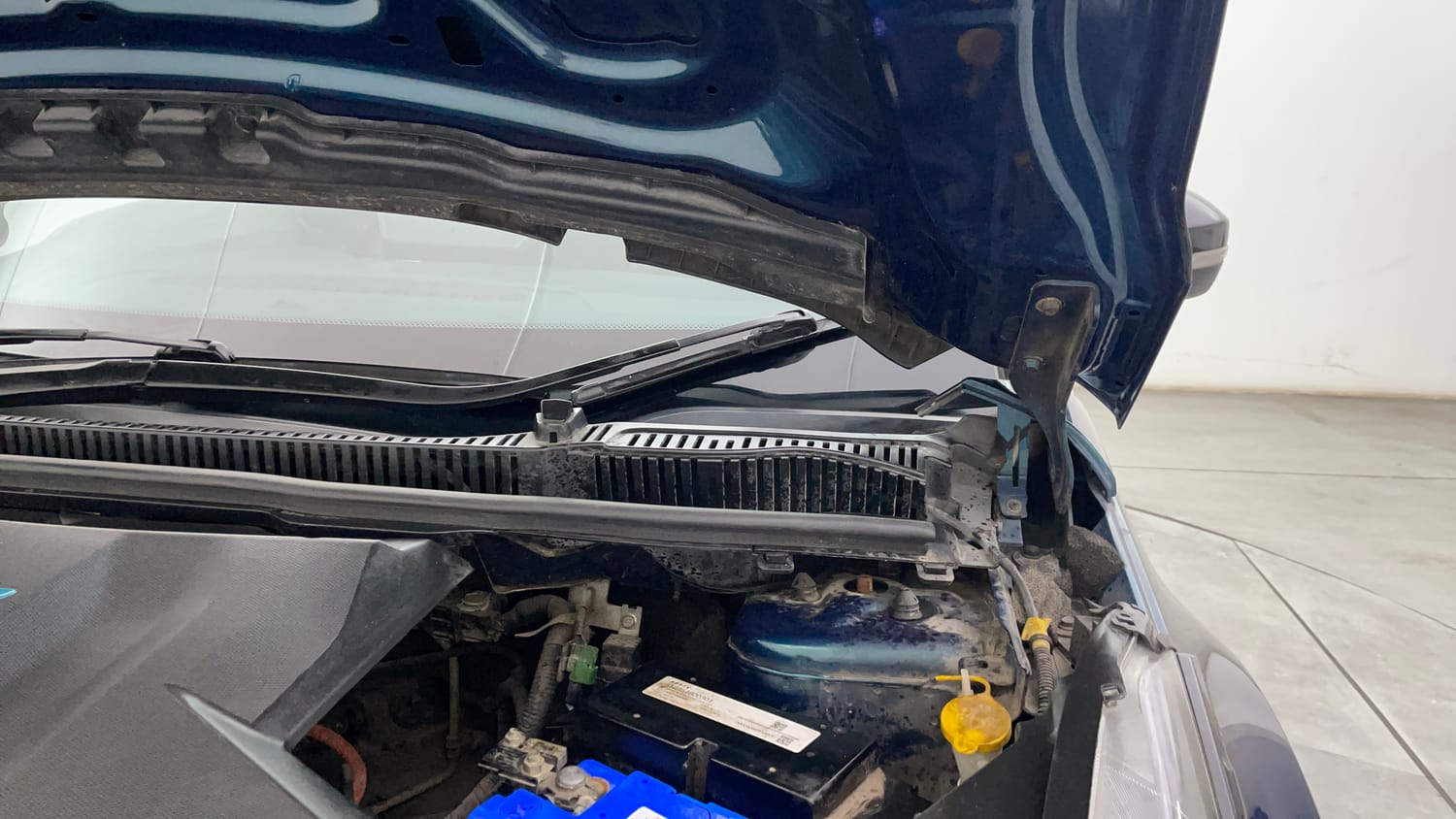 Used 2021 Tata Nexon EV XZ Plus Electric Automatic engine ENGINE LEFT SIDE HINGE & APRON VIEW