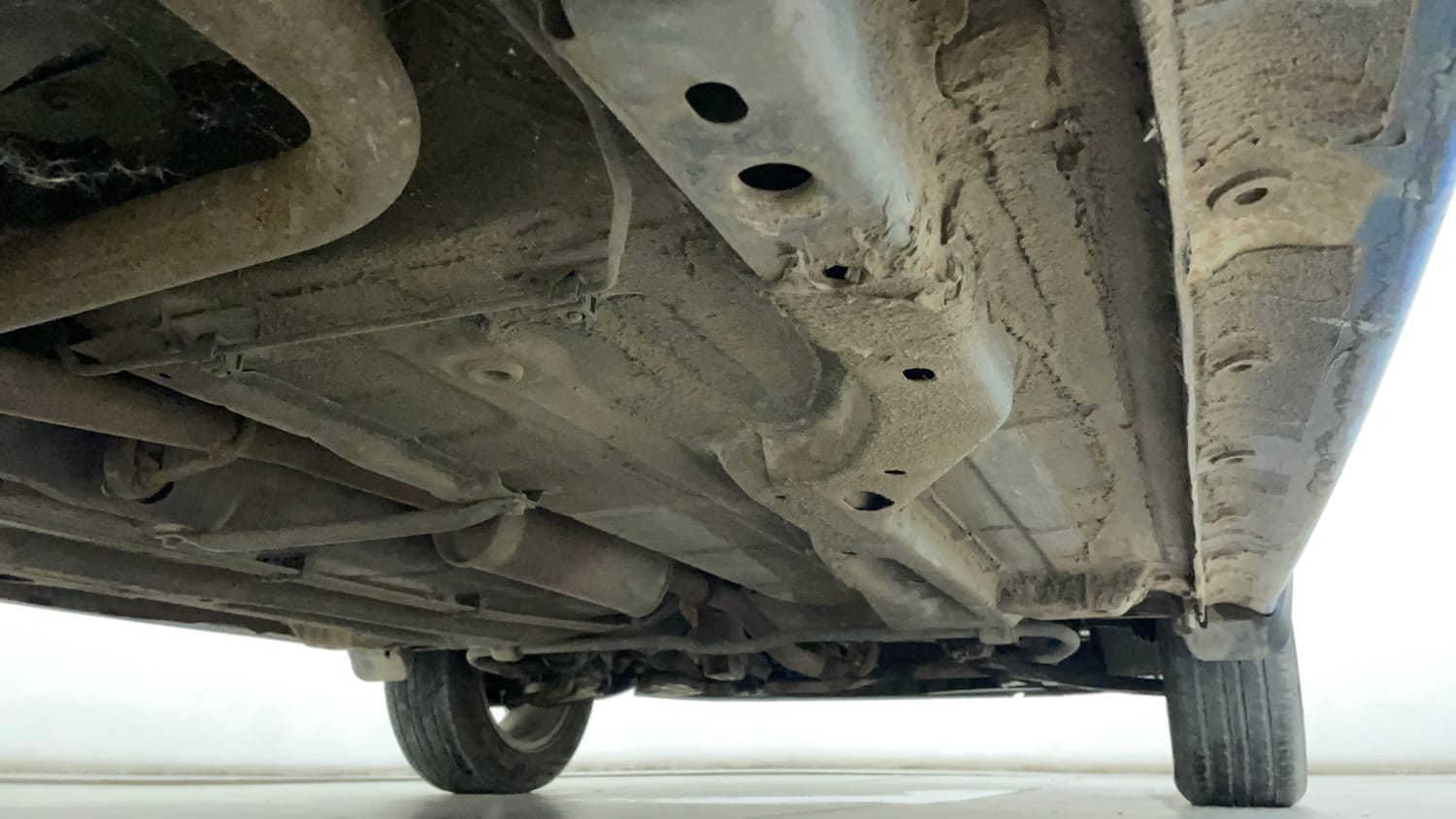 Used 2019 Tata Tiago Revotron XZA Plus Petrol Automatic extra REAR RIGHT UNDERBODY VIEW