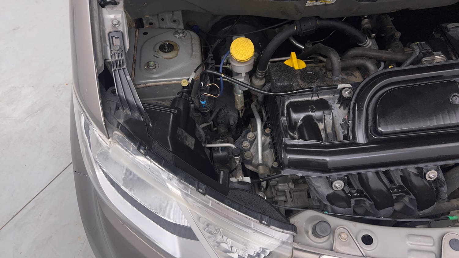 Used 2016 Datsun Redi-GO T Petrol Manual engine ENGINE RIGHT SIDE VIEW