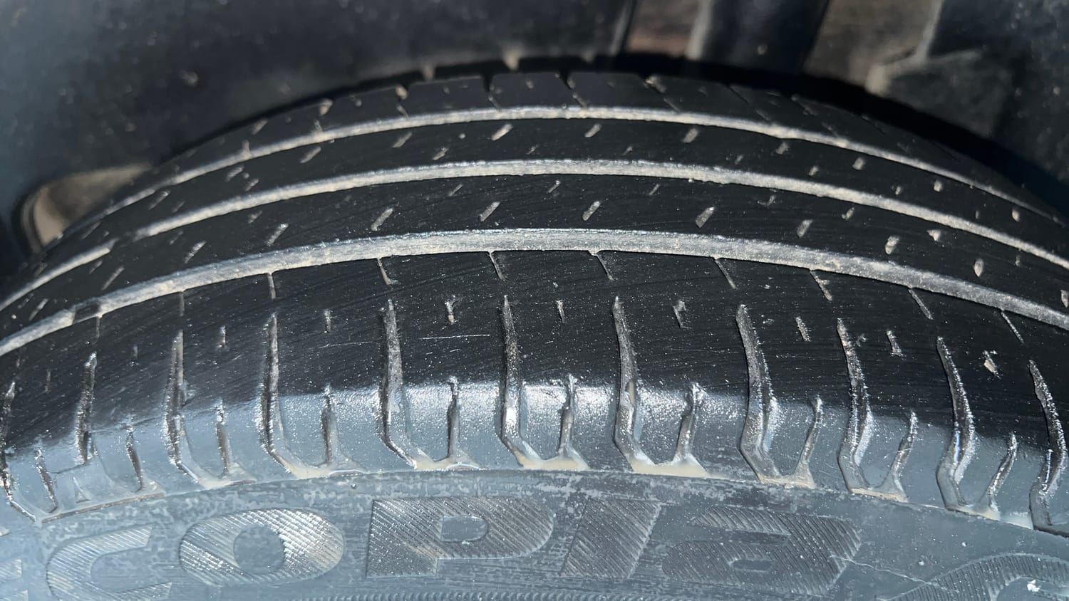 Used 2018 Maruti Suzuki Dzire VXi AMT Petrol Automatic tyres LEFT REAR TYRE TREAD VIEW