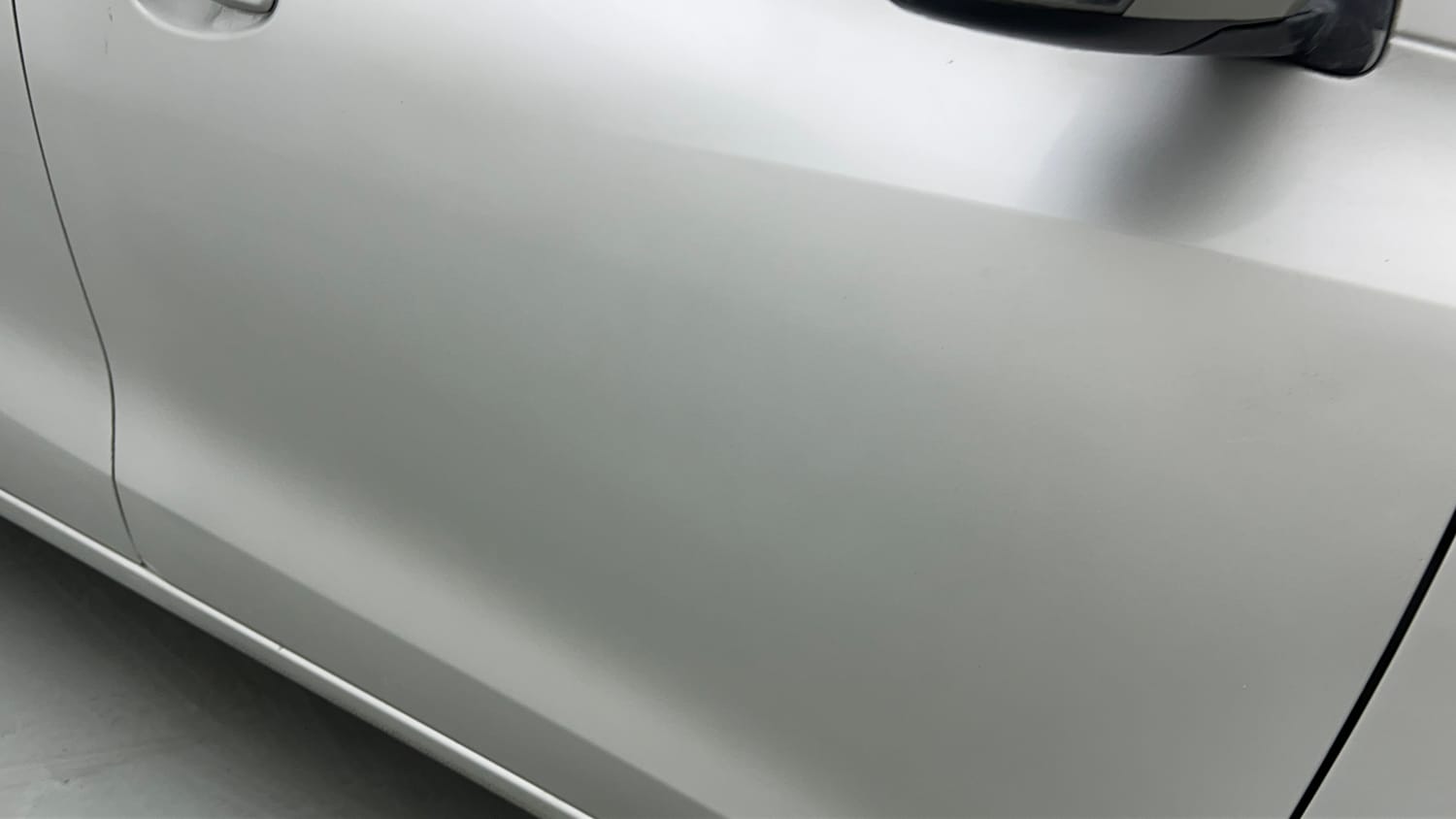 Used 2017 Maruti Suzuki Dzire VXi AMT Petrol Automatic dents MINOR DENT