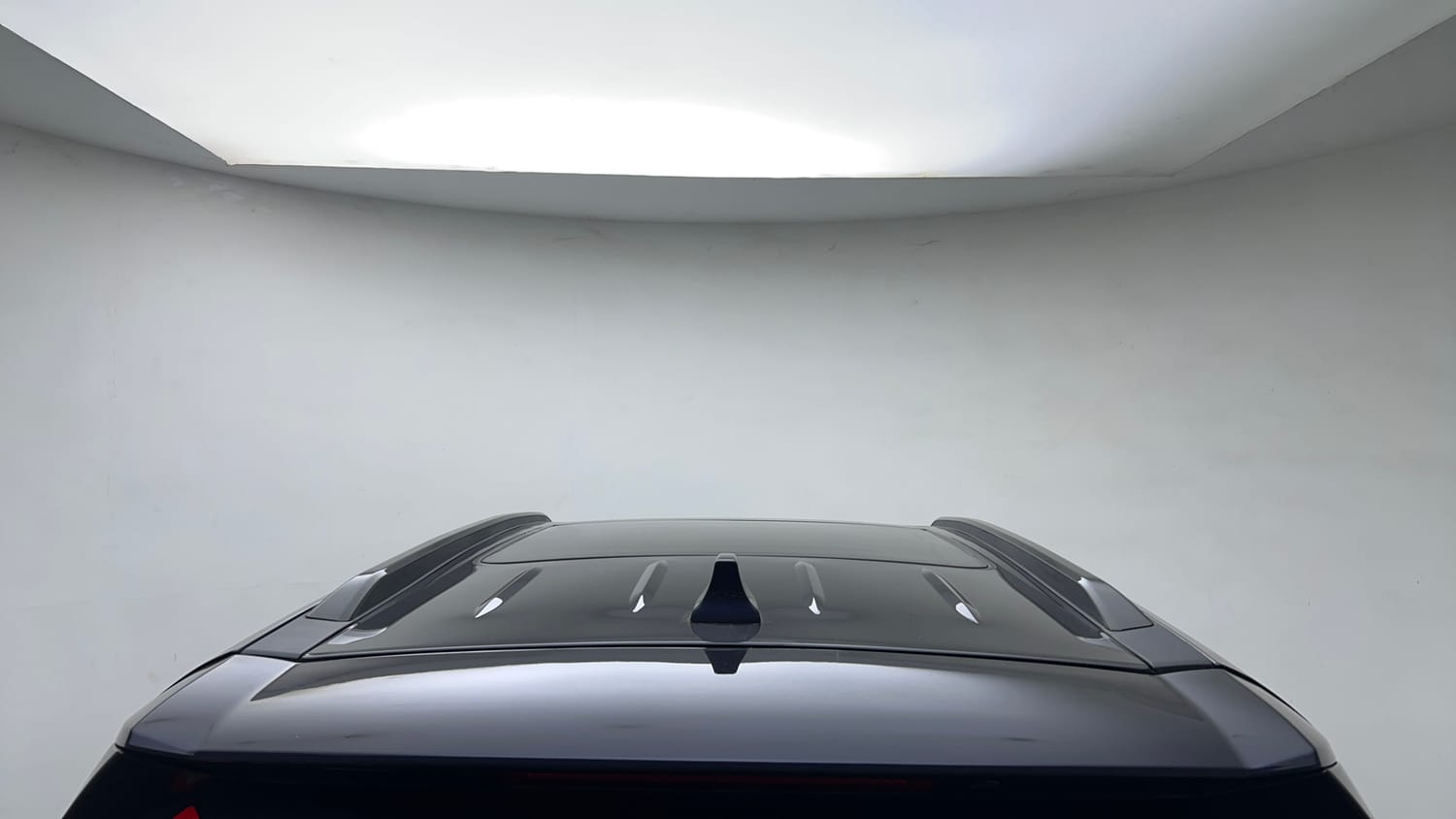 Used 2022 Mahindra XUV700 AX 7 Petrol MT 7 STR Petrol Manual exterior EXTERIOR ROOF VIEW