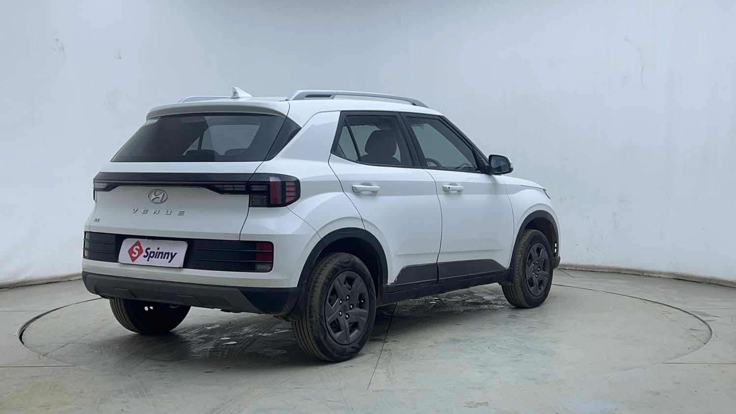 Used 2023 Hyundai Venue SX 1.2 Petrol Petrol Manual exterior RIGHT REAR CORNER VIEW