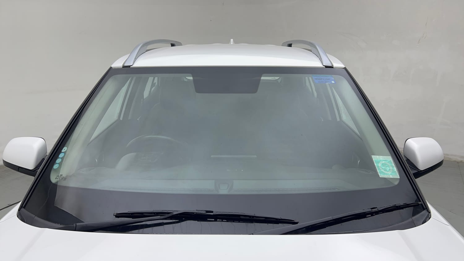 Used 2023 Hyundai Venue S (O) 1.2 Petrol Petrol Manual exterior FRONT WINDSHIELD VIEW