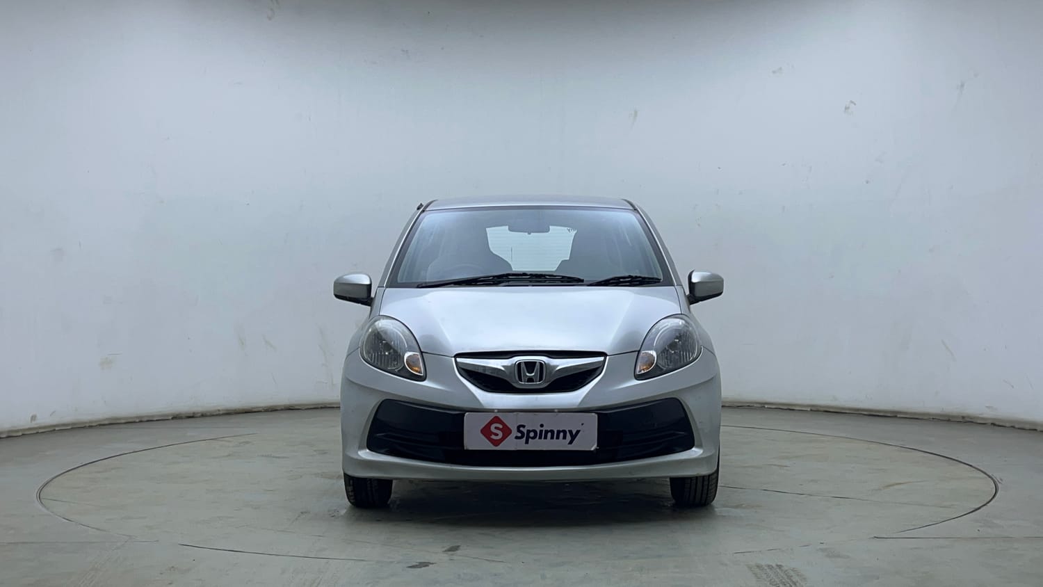 Used 2014 Honda Brio S MT Petrol Manual exterior FRONT VIEW