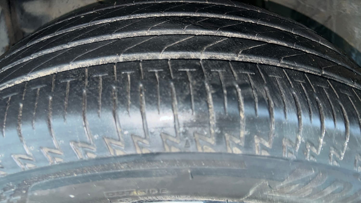 Used 2025 Honda Elevate ZX CVT Petrol Automatic tyres LEFT FRONT TYRE TREAD VIEW