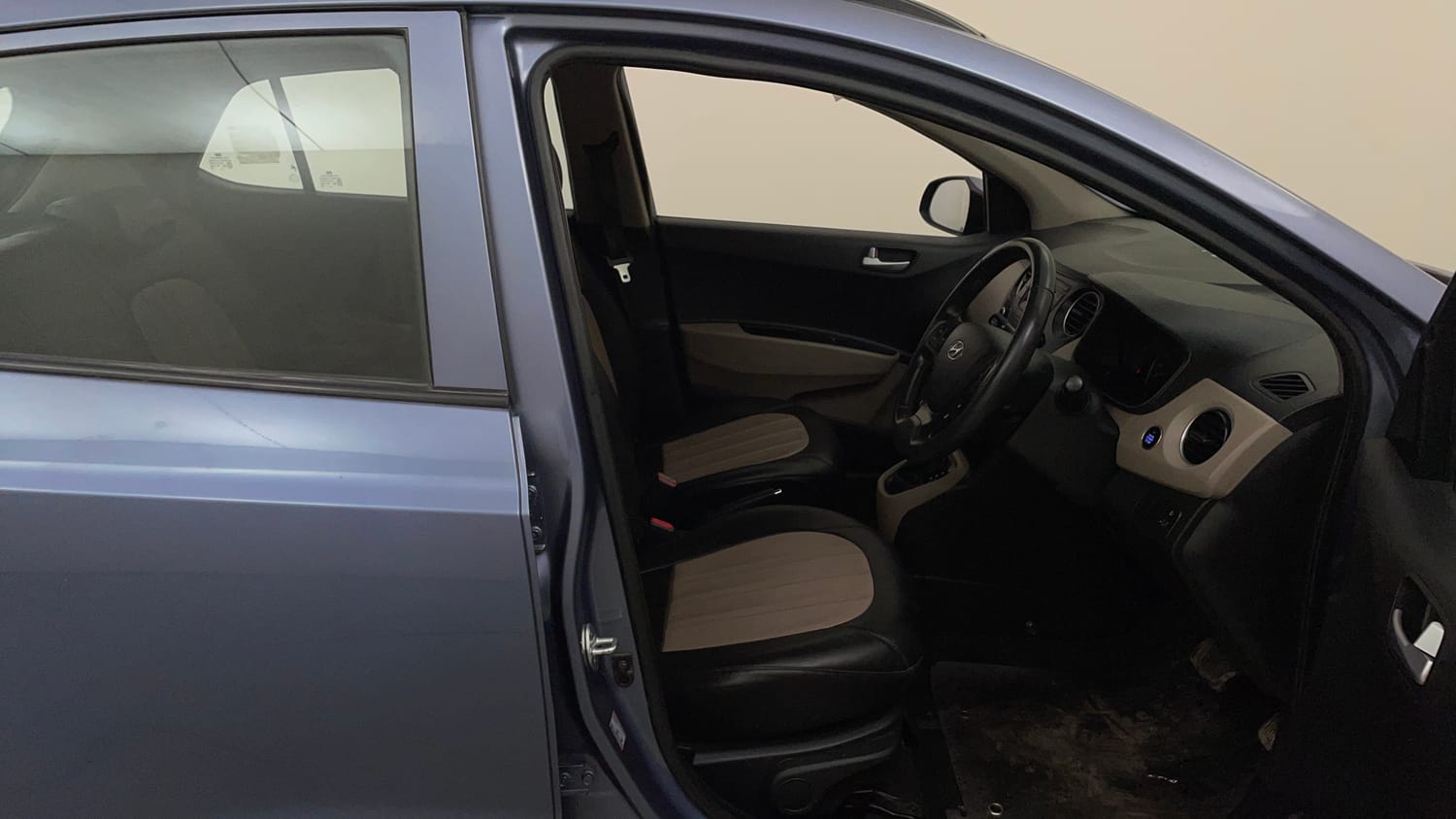 Used 2016 Hyundai Grand i10 Asta AT 1.2 Kappa VTVT (O) Petrol Automatic interior RIGHT SIDE FRONT DOOR CABIN VIEW