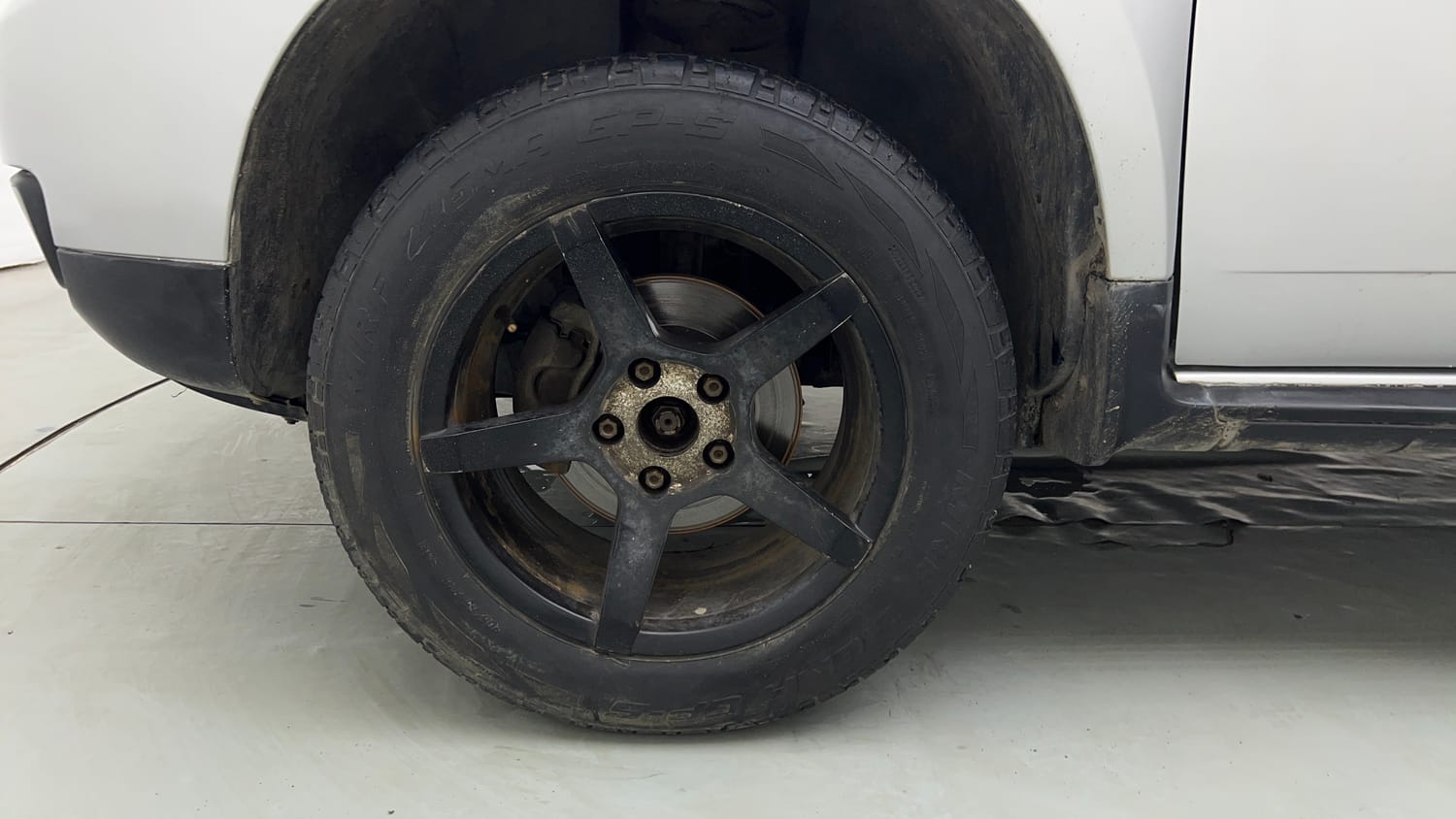 Used 2016 Renault Duster RXL Petrol Petrol Manual tyres LEFT FRONT TYRE RIM VIEW