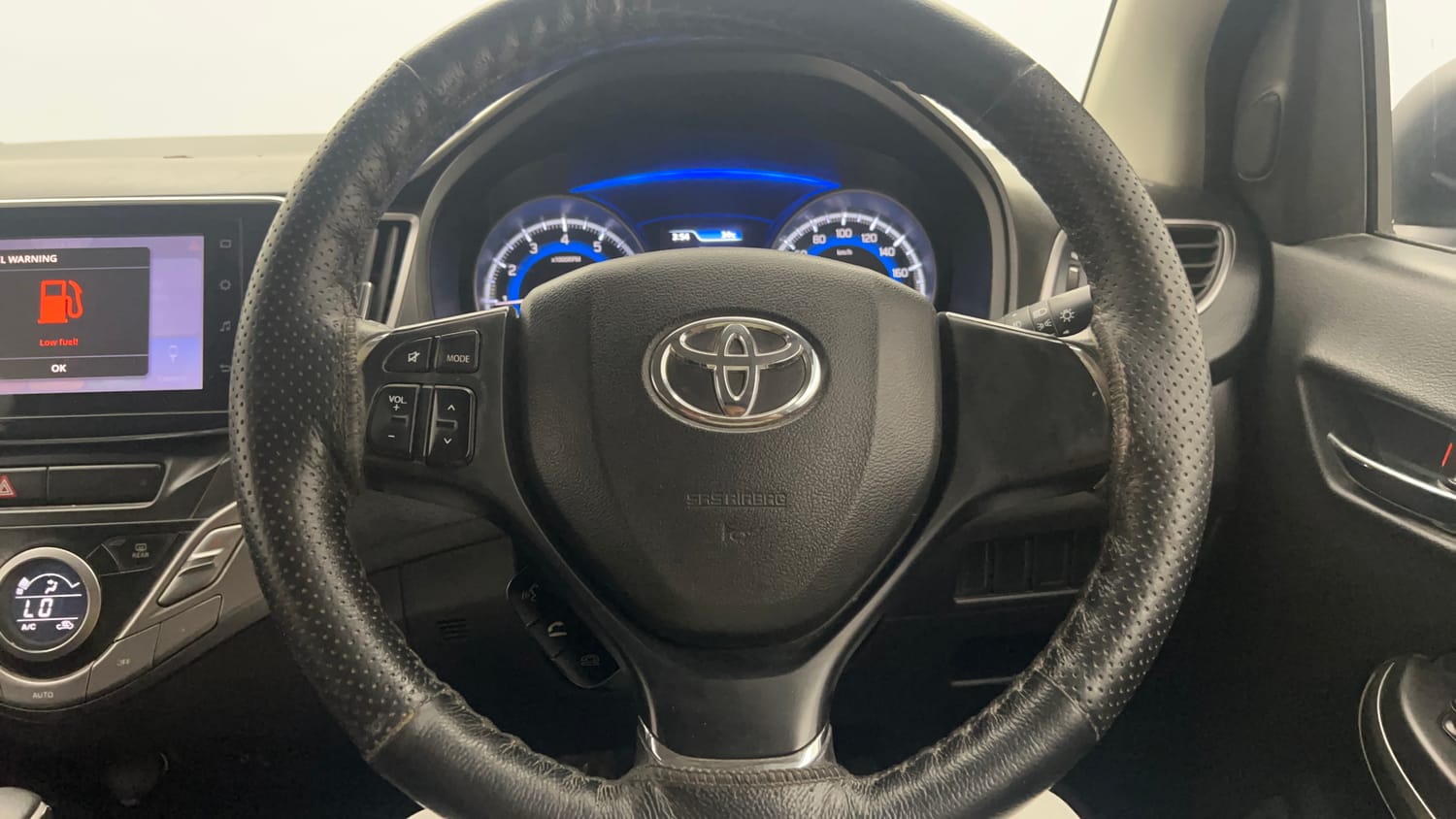 Used 2020 Toyota Glanza G CVT Petrol Automatic interior STEERING VIEW