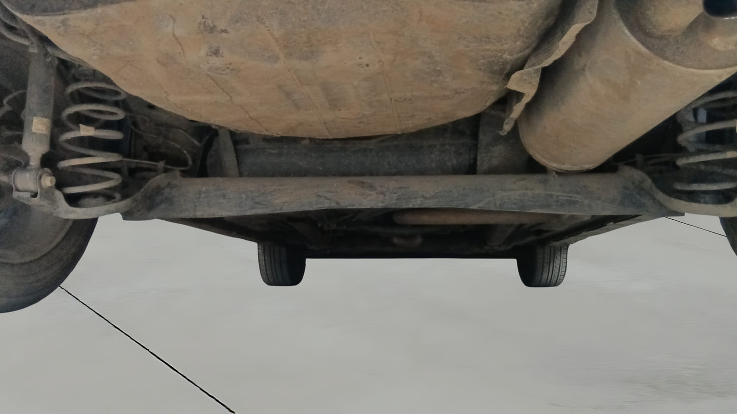 Used 2018 Ford Freestyle Titanium 1.2 Ti-VCT Petrol Manual extra REAR UNDERBODY VIEW (TAKEN FROM REAR)