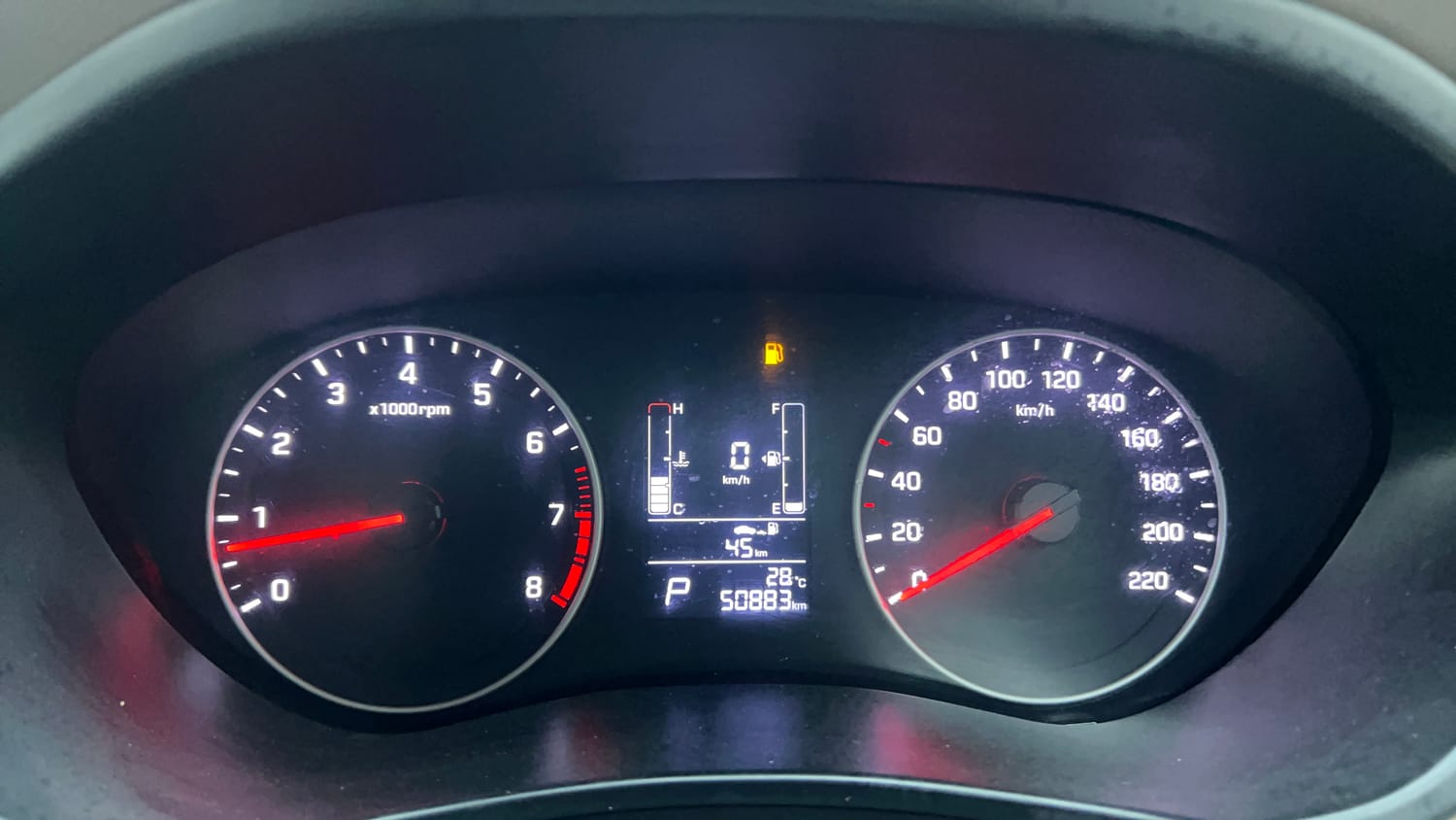 Used 2019 Hyundai Elite i20 Magna 1.4 AT Petrol Automatic interior CLUSTERMETER VIEW