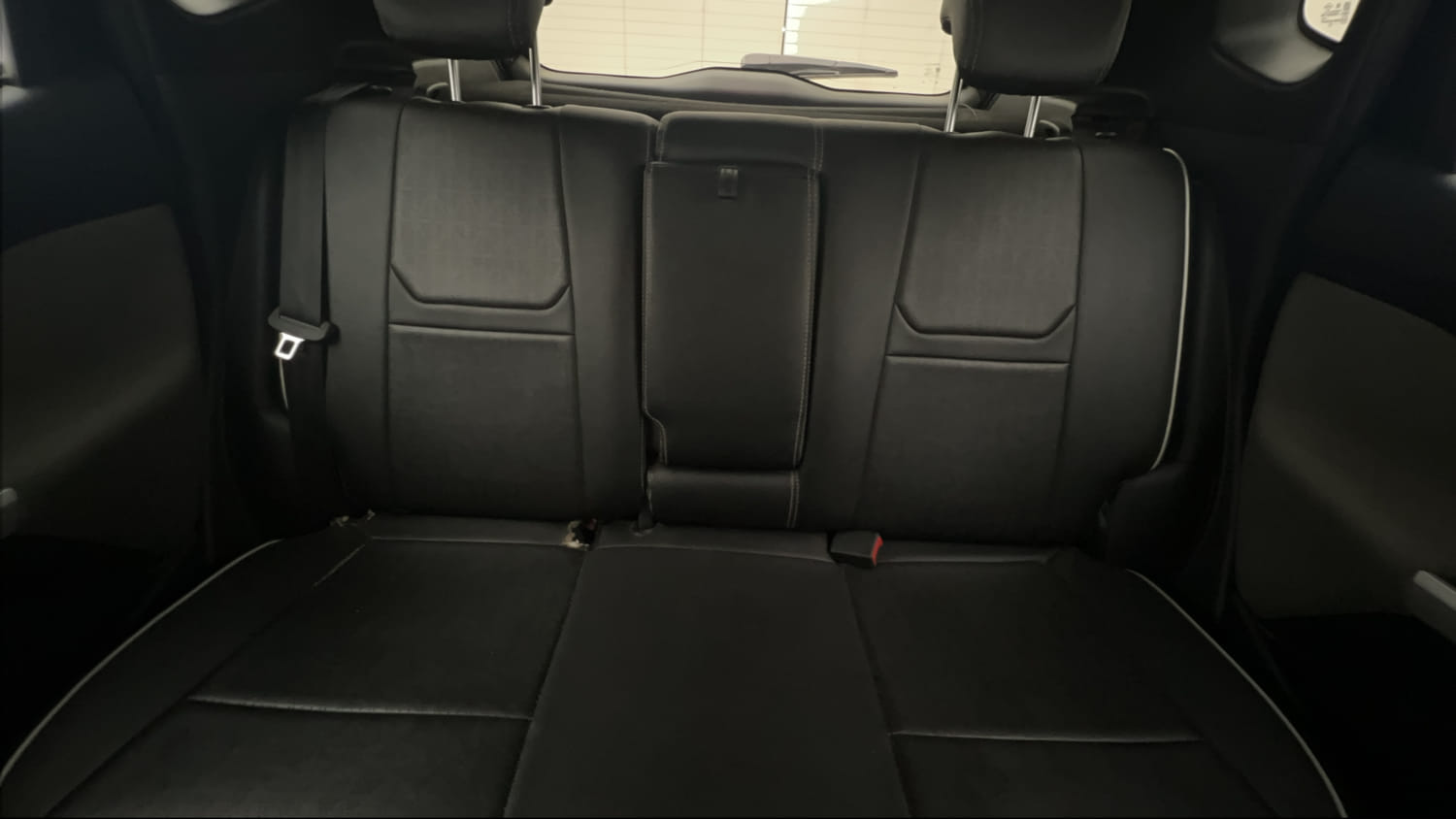 Used 2022 Nissan Magnite XV Petrol Manual interior REAR SEAT CONDITION VIEW