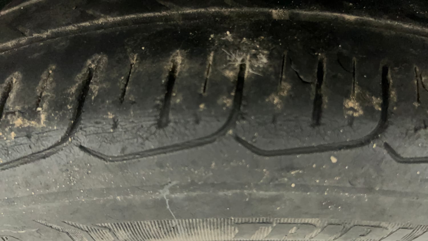 Used 2017 Hyundai Verna 1.6 CRDI SX (O) Diesel Manual tyres LEFT REAR TYRE TREAD VIEW