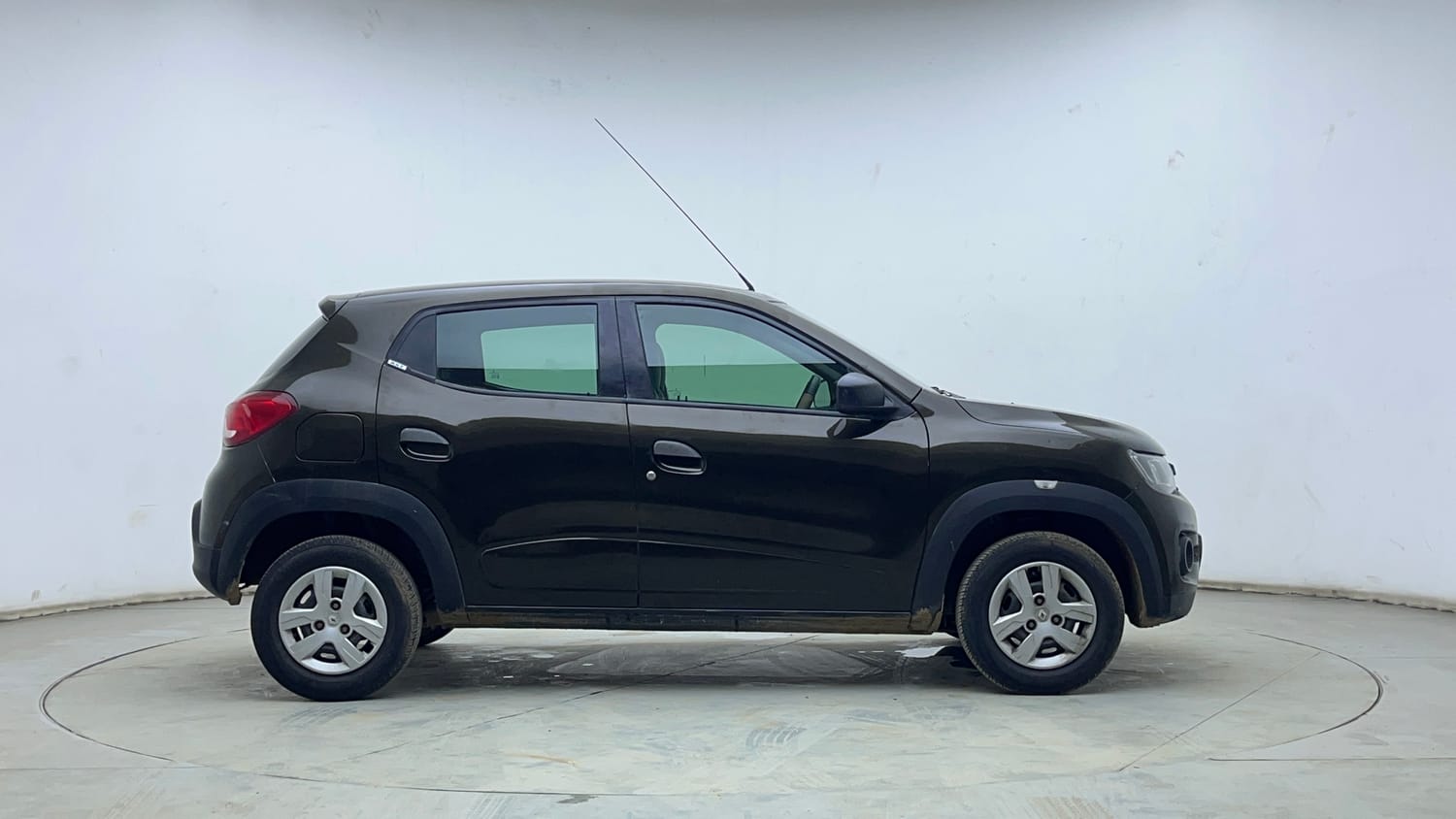 Used 2018 Renault Kwid RXT Opt Petrol Manual exterior RIGHT SIDE VIEW