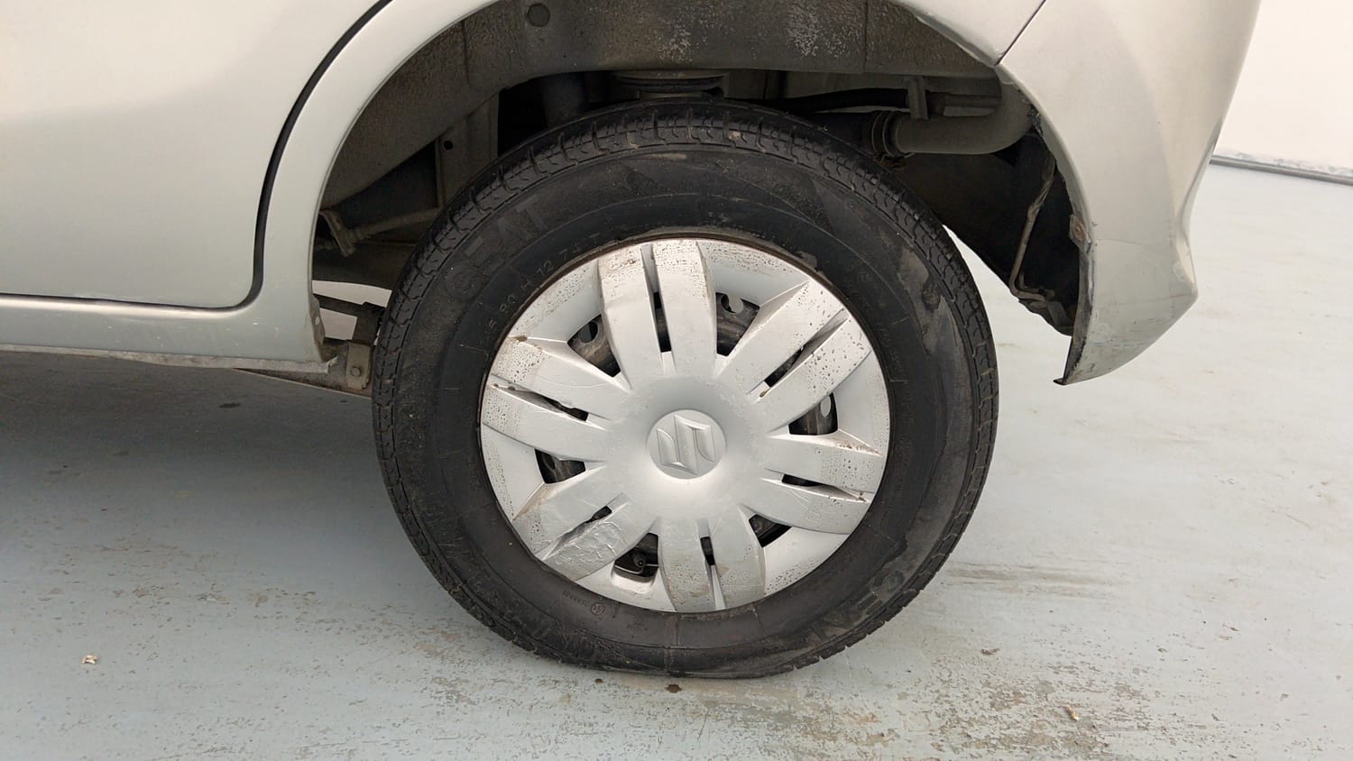 Used 2018 Maruti Suzuki Alto 800 LXi Petrol Manual tyres LEFT REAR TYRE RIM VIEW
