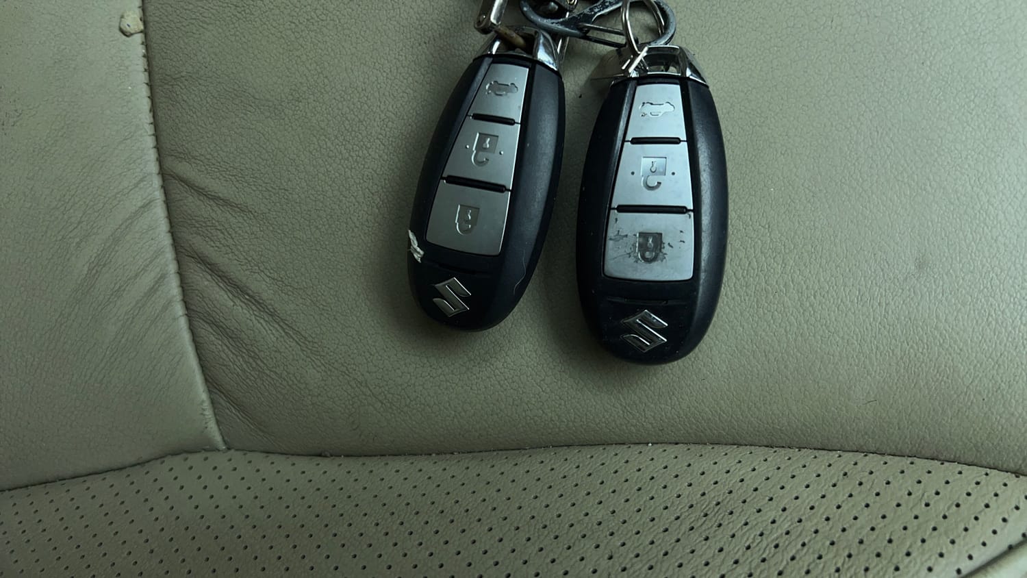Used 2020 Maruti Suzuki Ciaz Alpha Hybrid 1.5 Petrol Manual extra CAR KEY VIEW